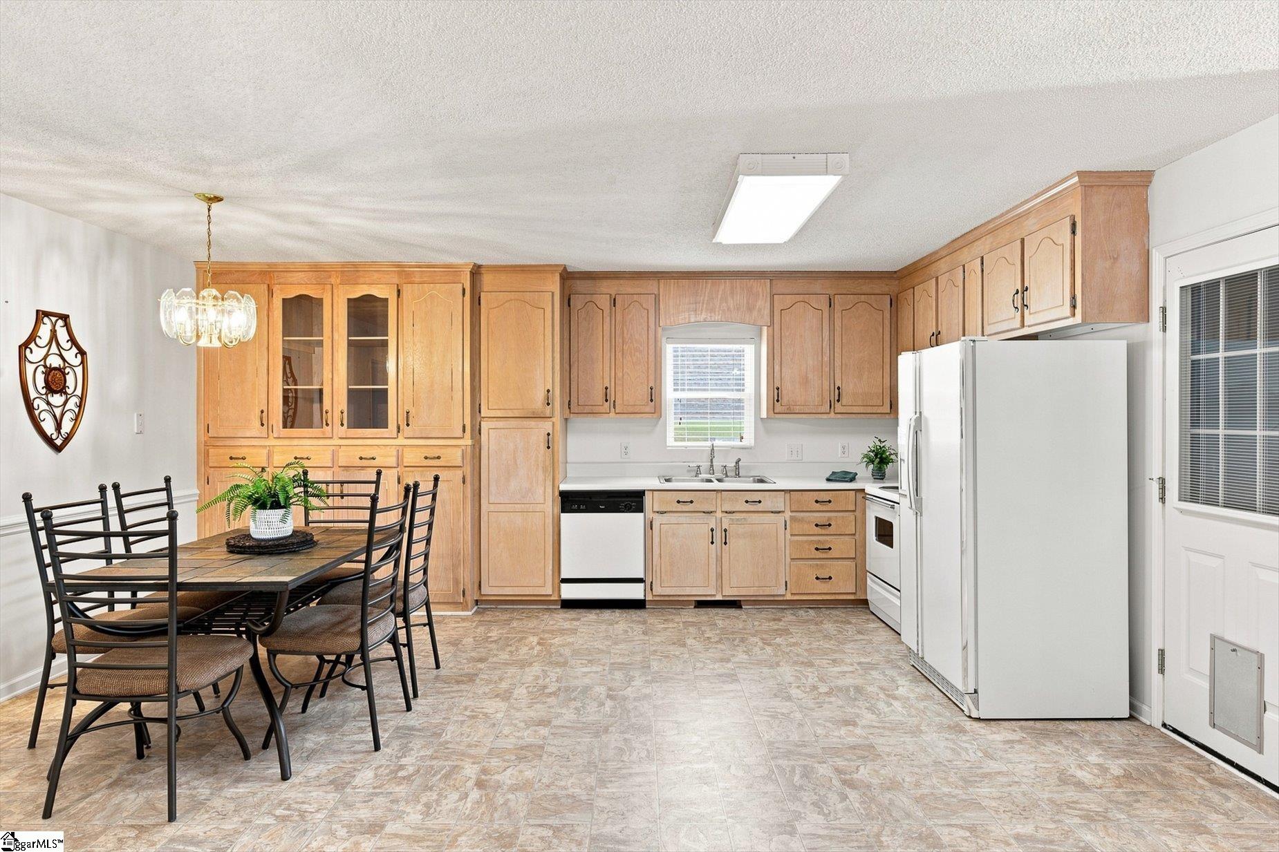 109 E Street Property Photo 13