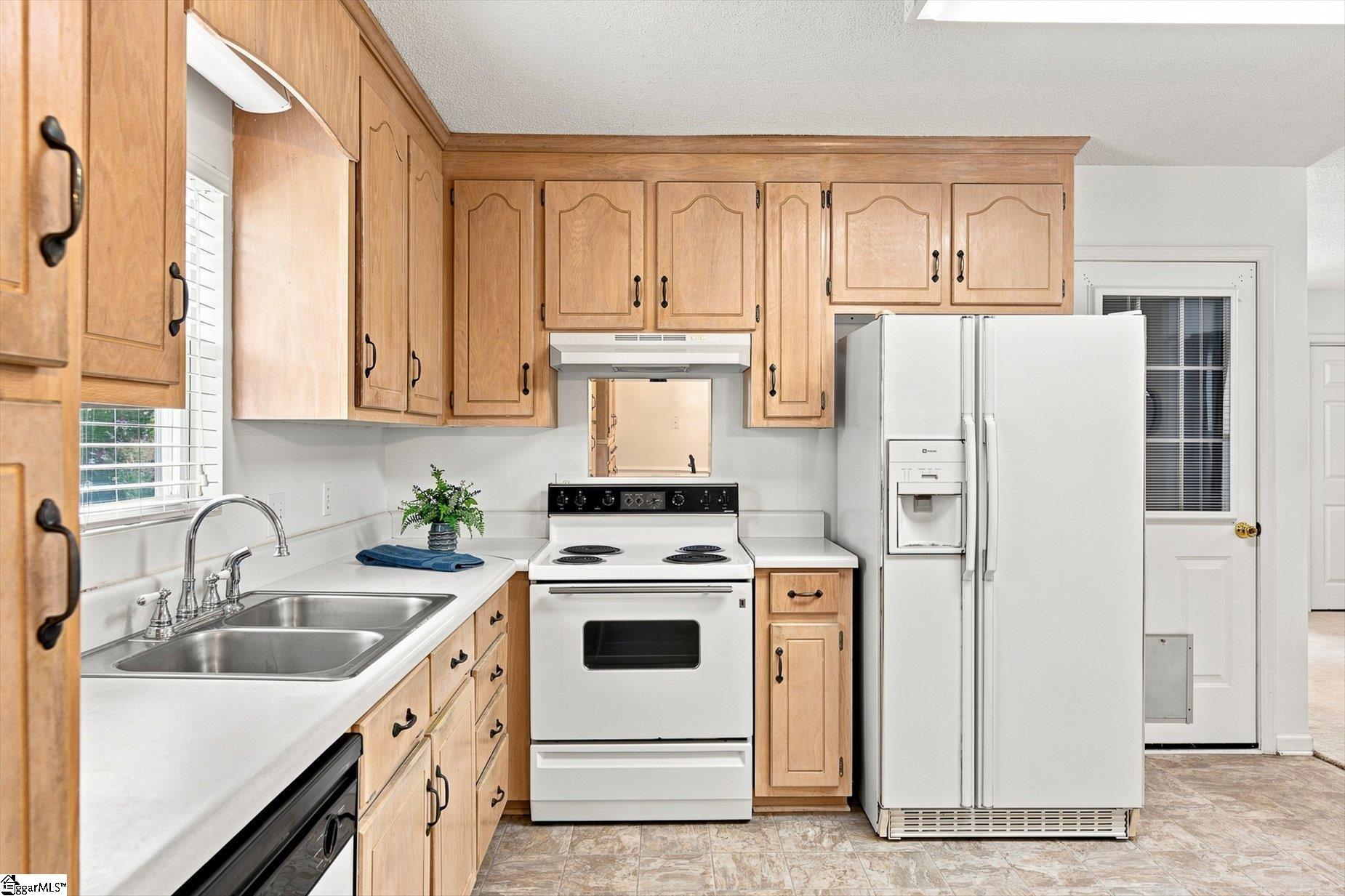 109 E Street Property Photo 14