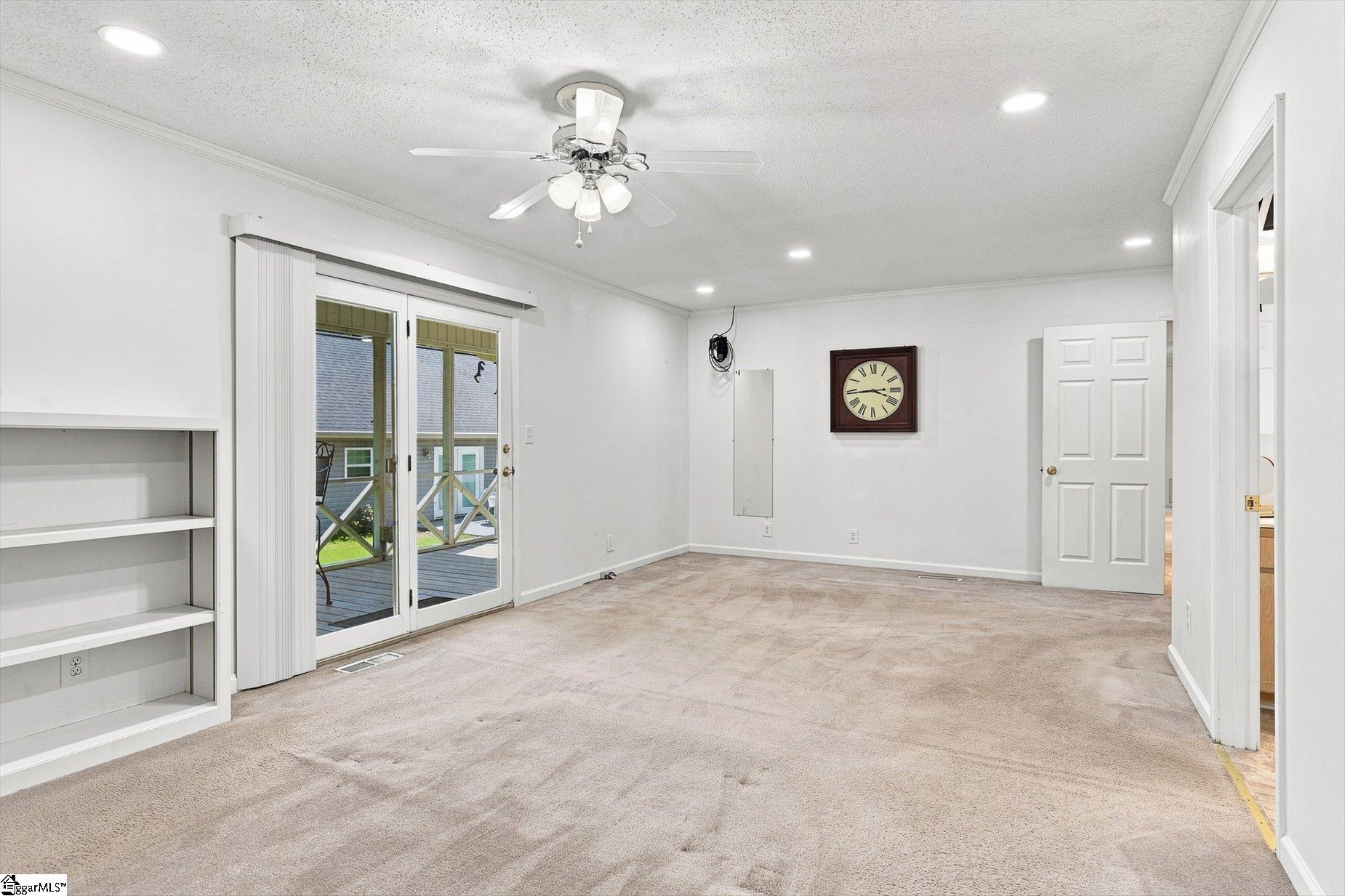 109 E Street Property Photo 19