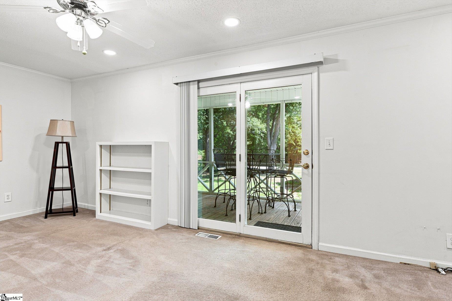 109 E Street Property Photo 20