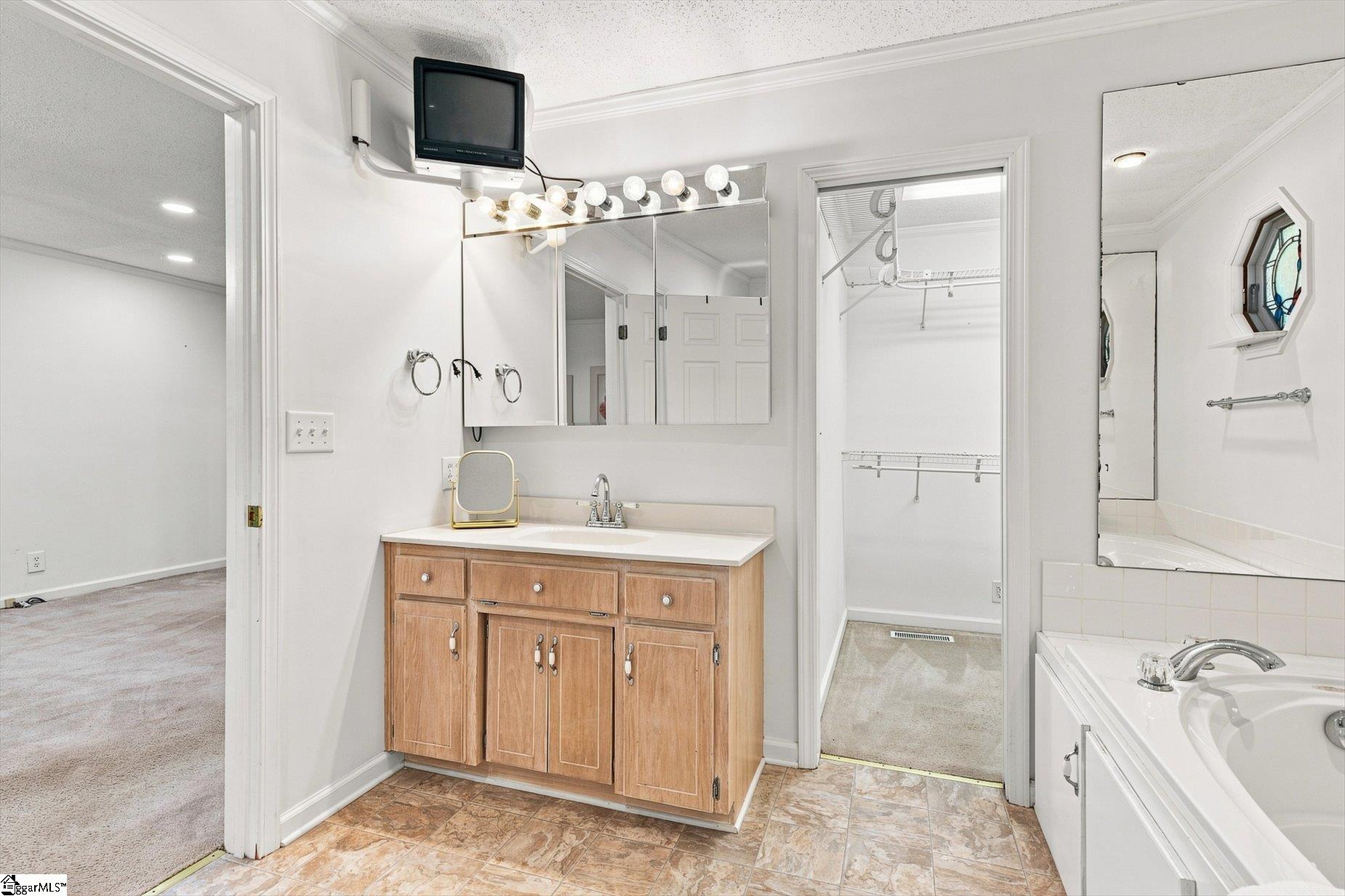 109 E Street Property Photo 24