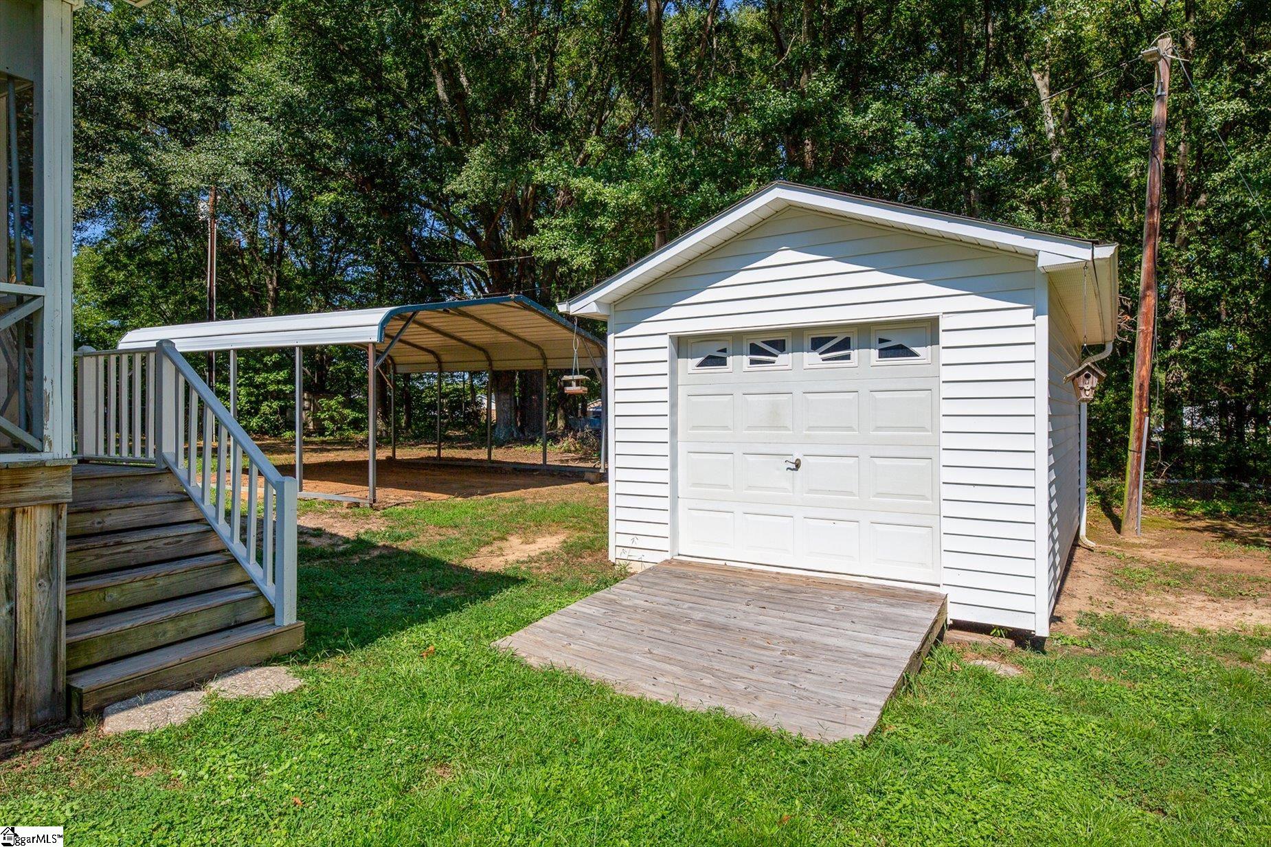109 E Street Property Photo 45