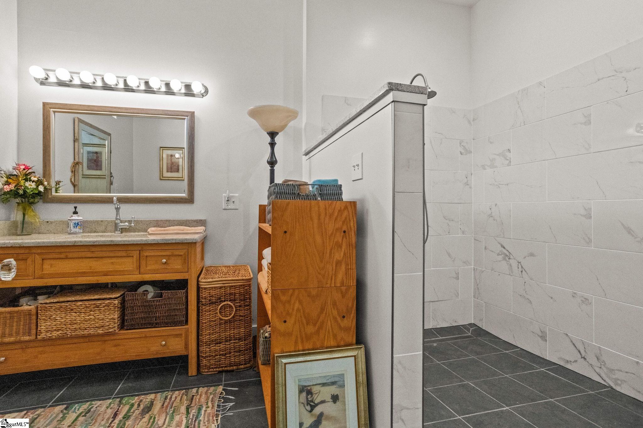 770 Dickson Road Property Photo 25
