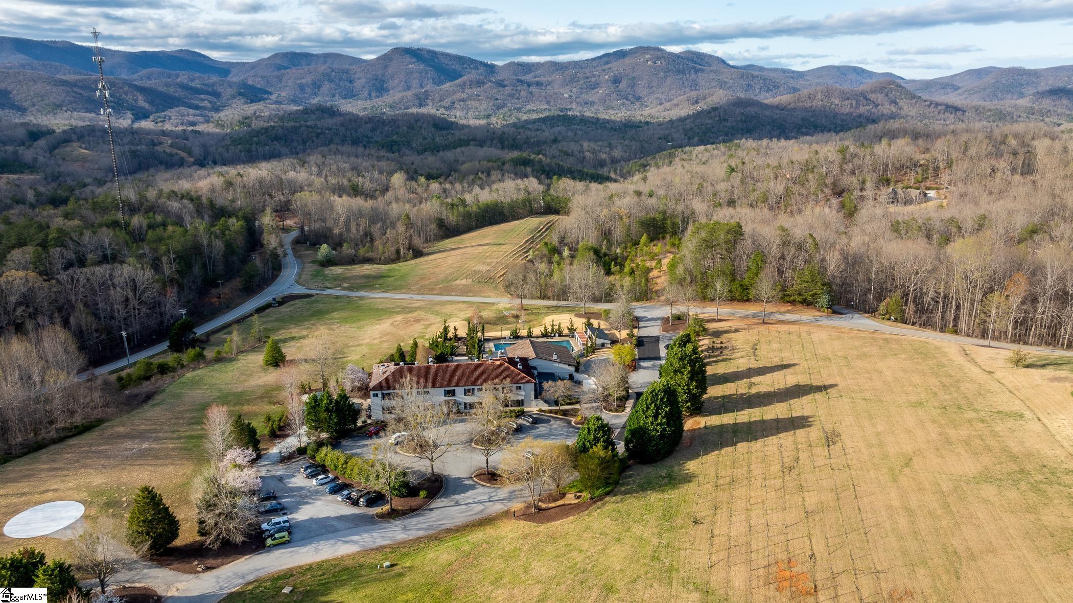 18 Rhone Valley Lane Property Photo 8
