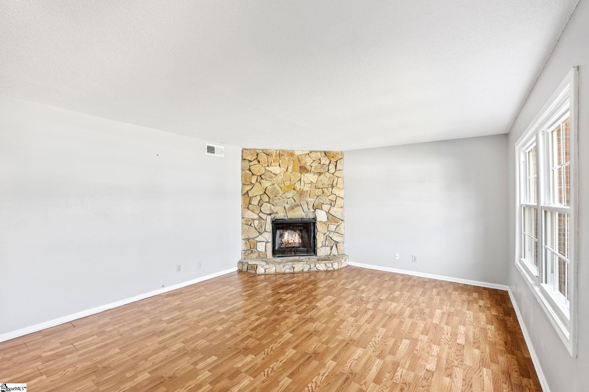 12 Birchview Street Property Photo 5