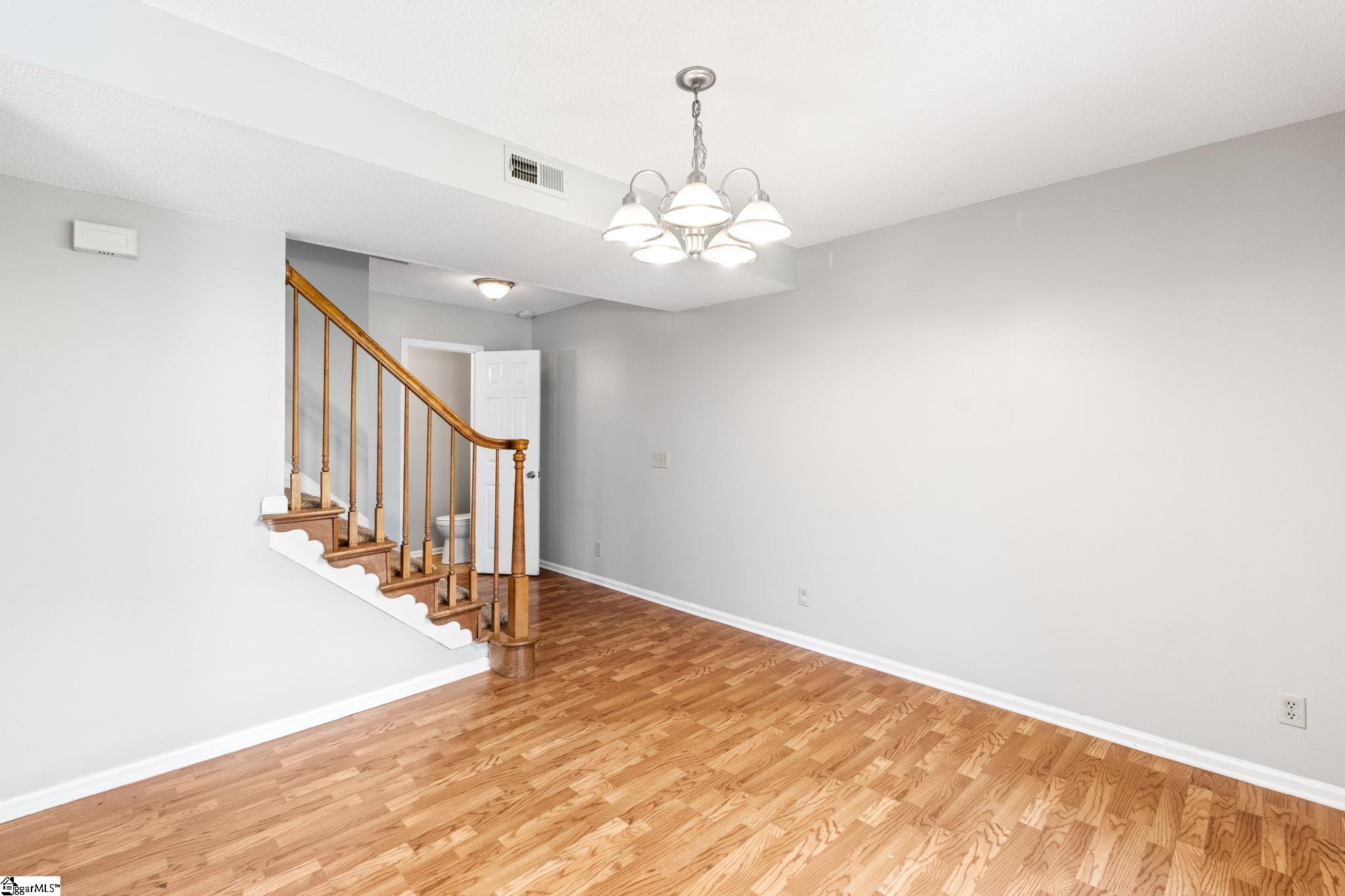 12 Birchview Street Property Photo 10