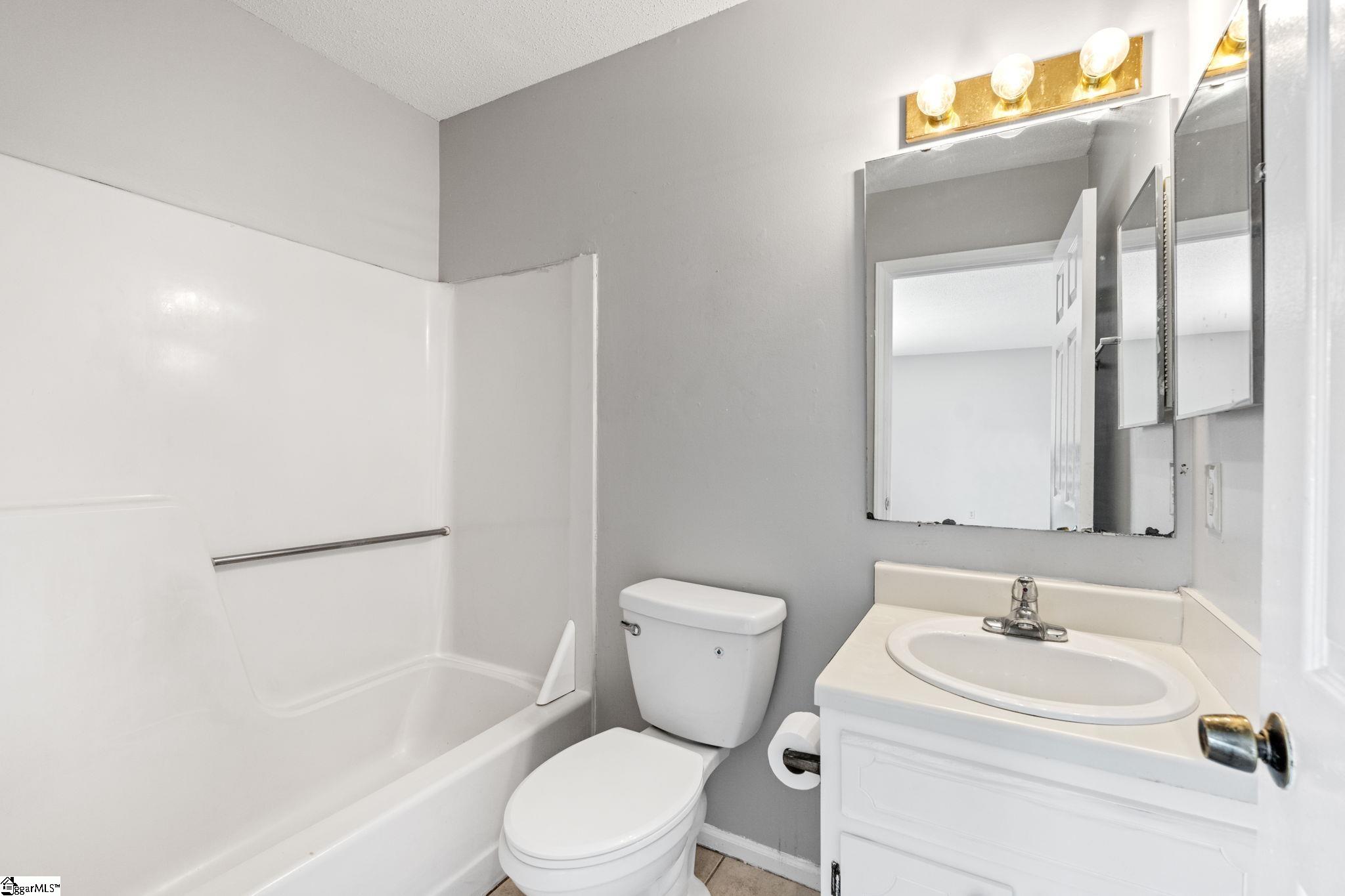 12 Birchview Street Property Photo 17
