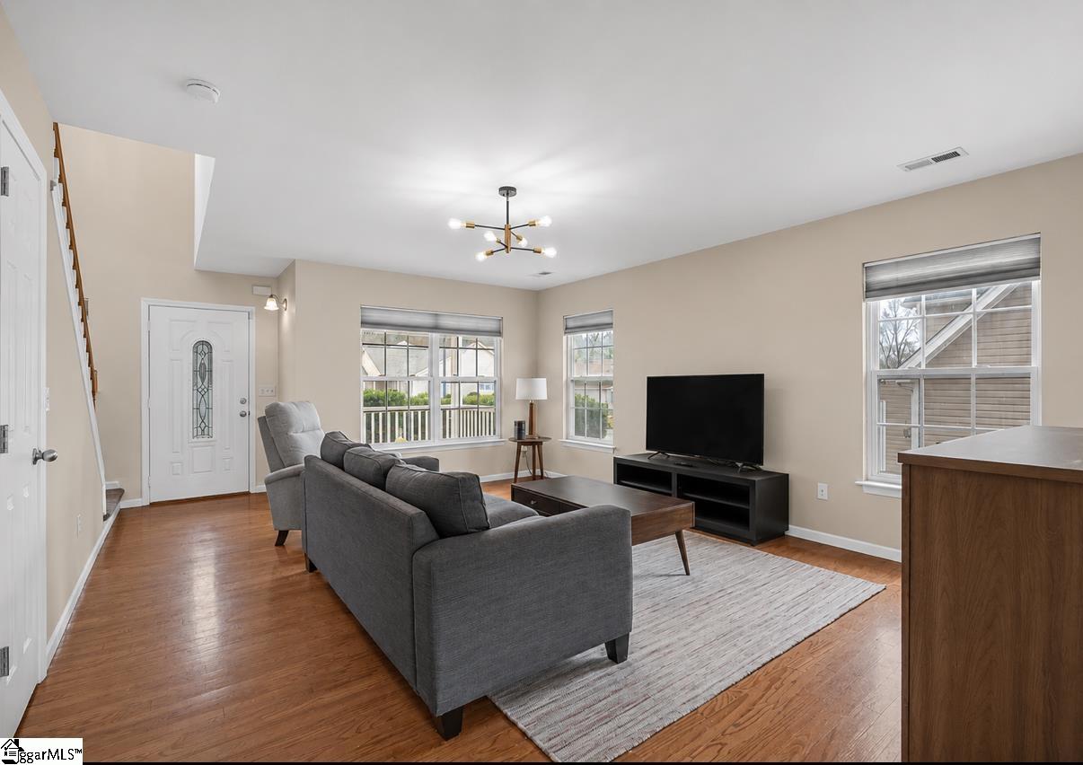 100 Maximus Drive Property Photo 3
