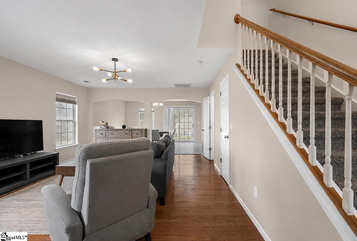 100 Maximus Drive Property Photo 4