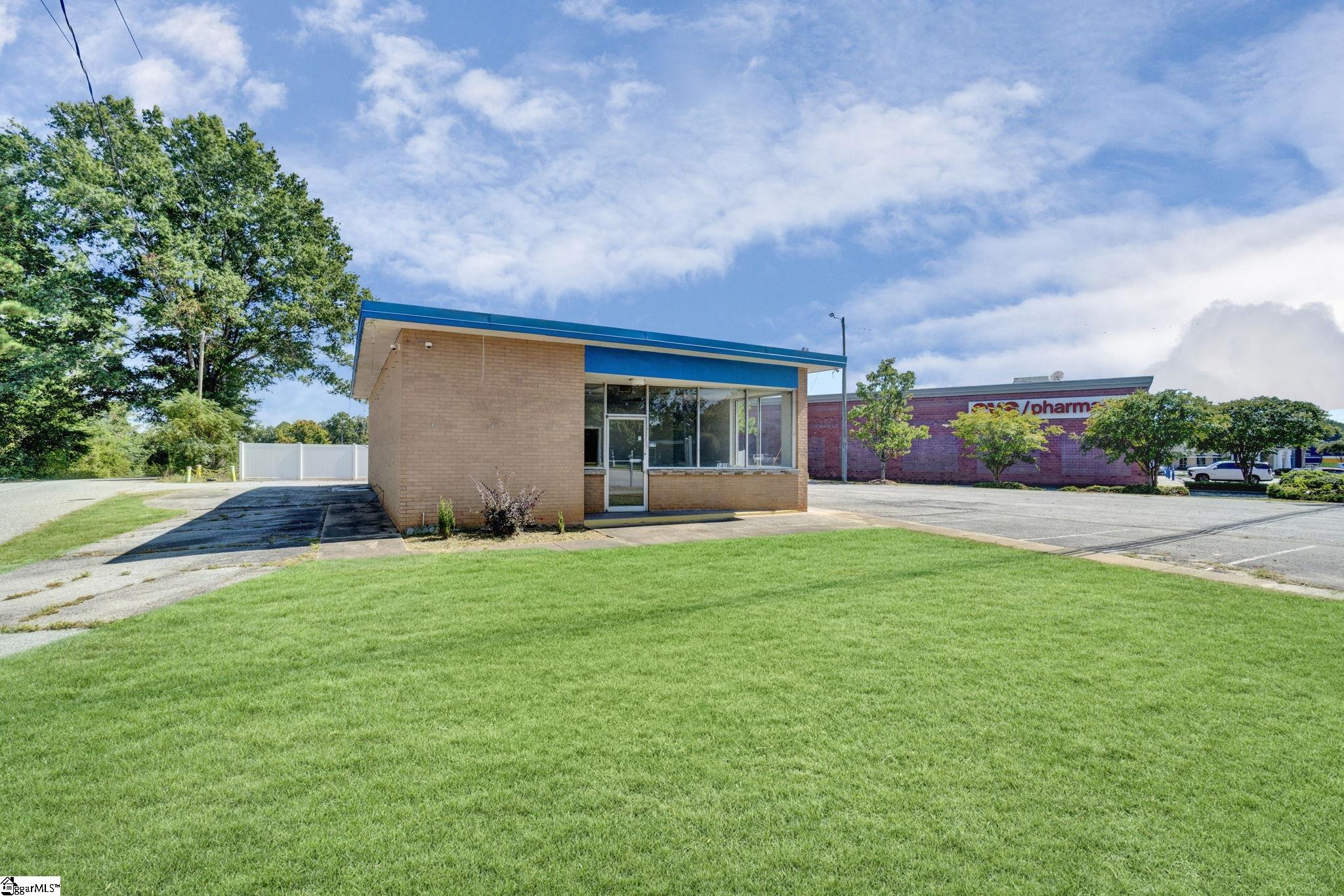 1601852 Property Photo 4