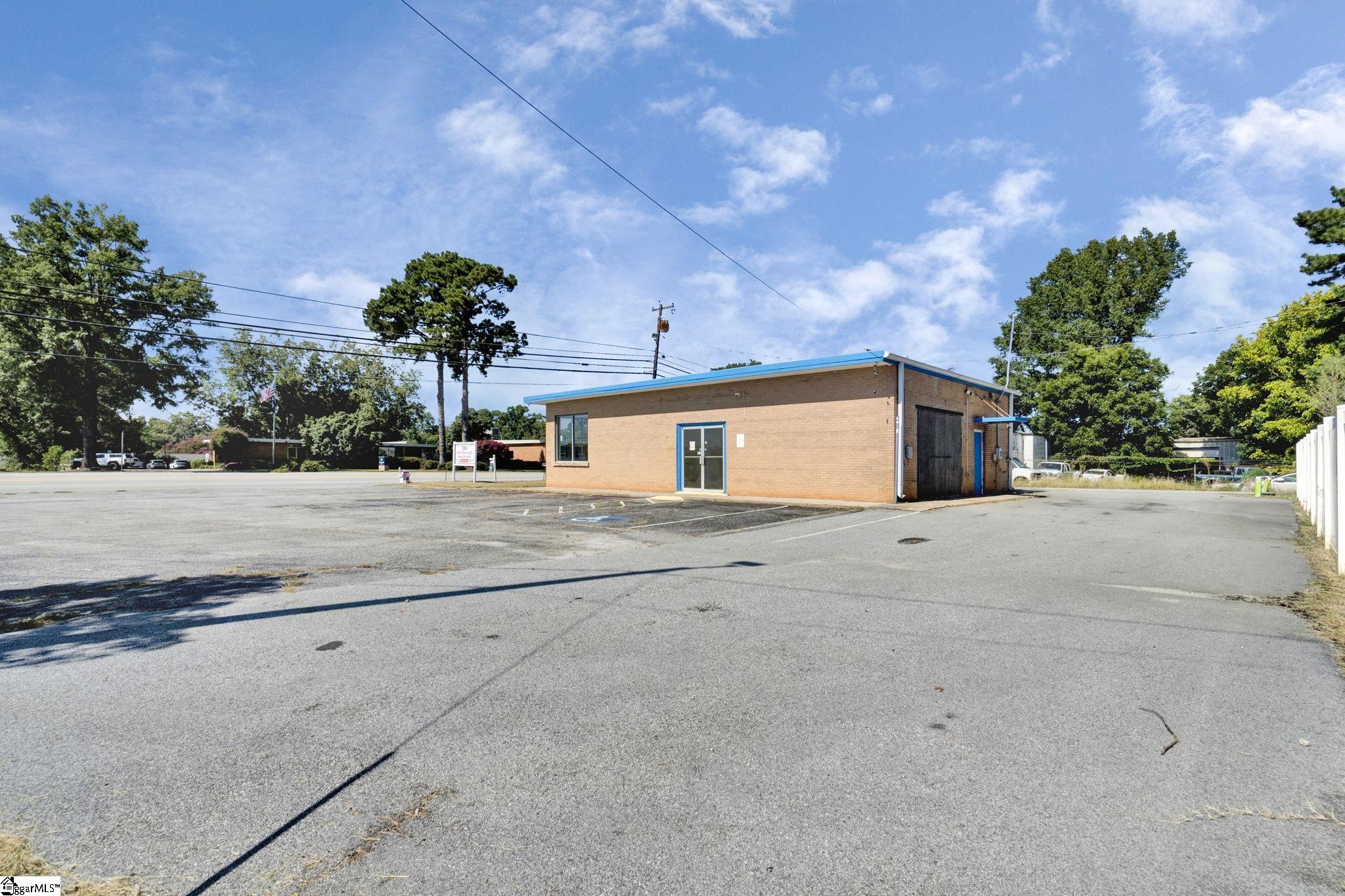 1601852 Property Photo 6