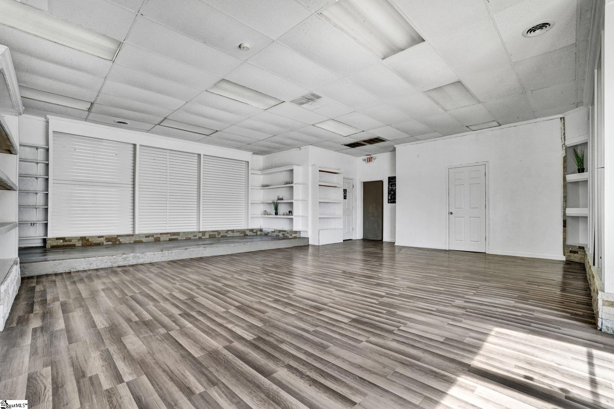 1601852 Property Photo 16