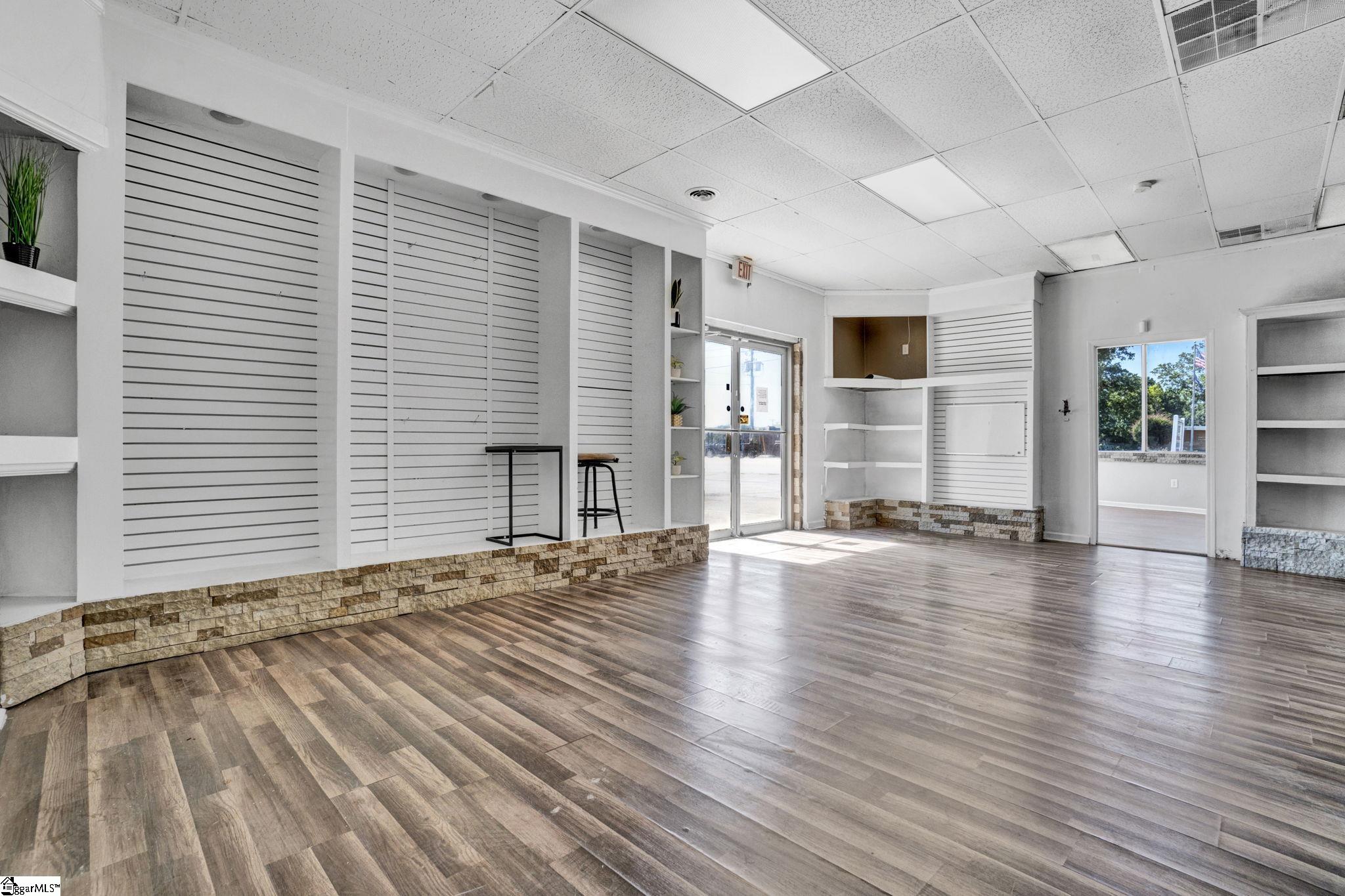 1601852 Property Photo 25