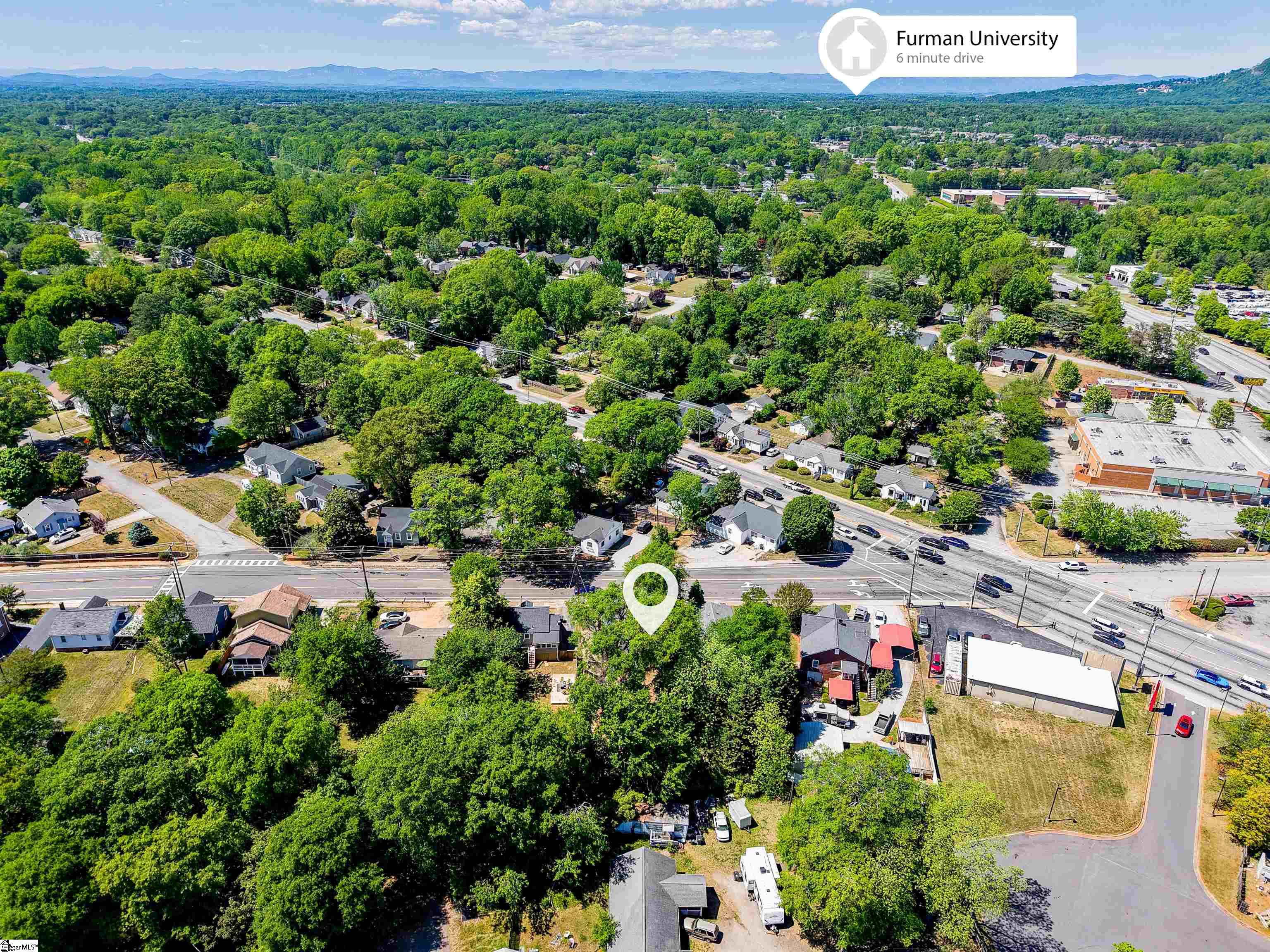 806 Perry Road Property Photo 3