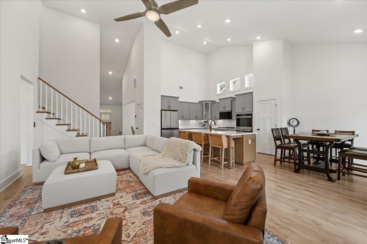 215 Founders Boulevard Property Photo 3