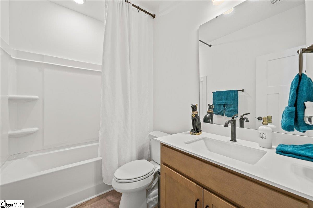 215 Founders Boulevard Property Photo 37