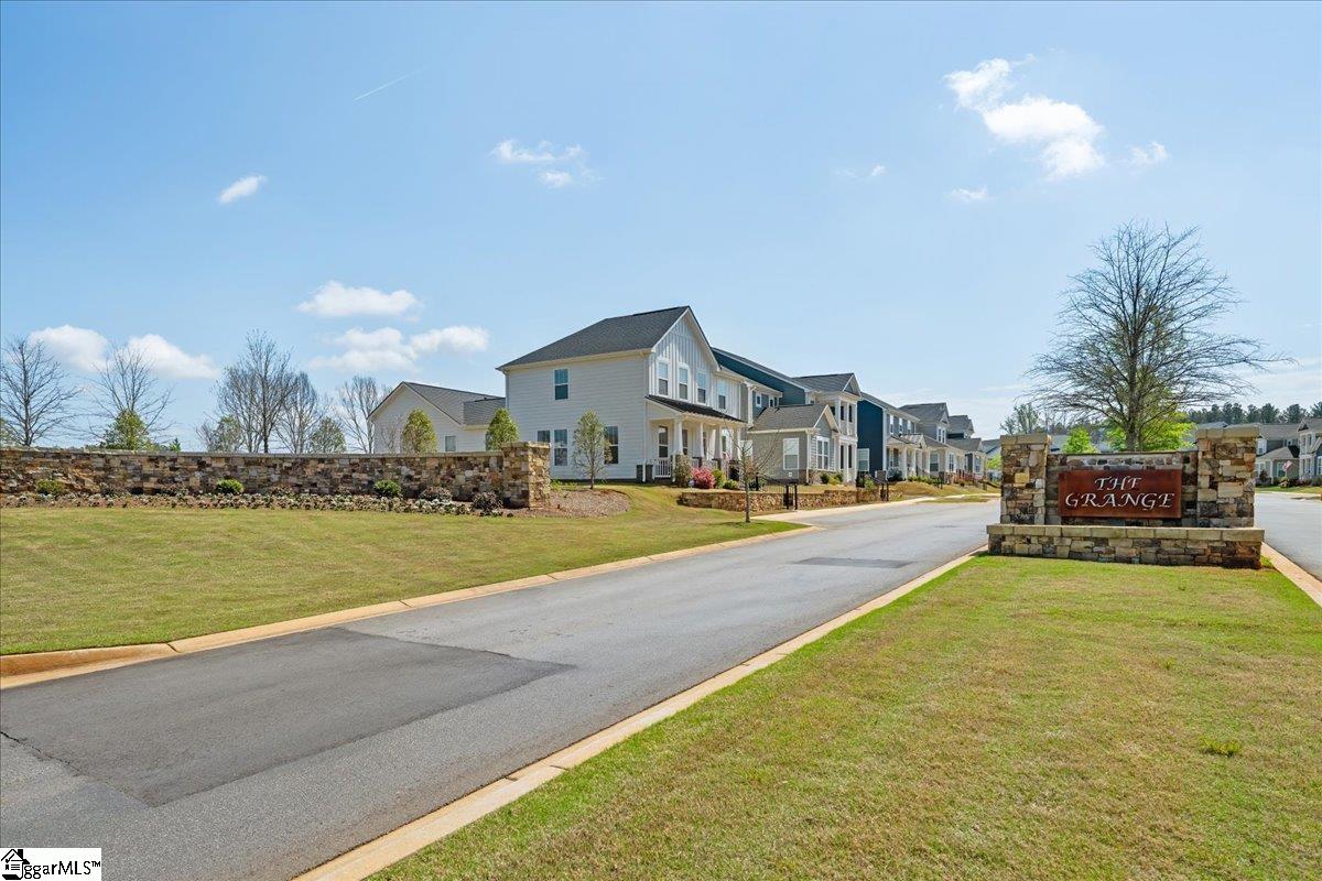 215 Founders Boulevard Property Photo 46