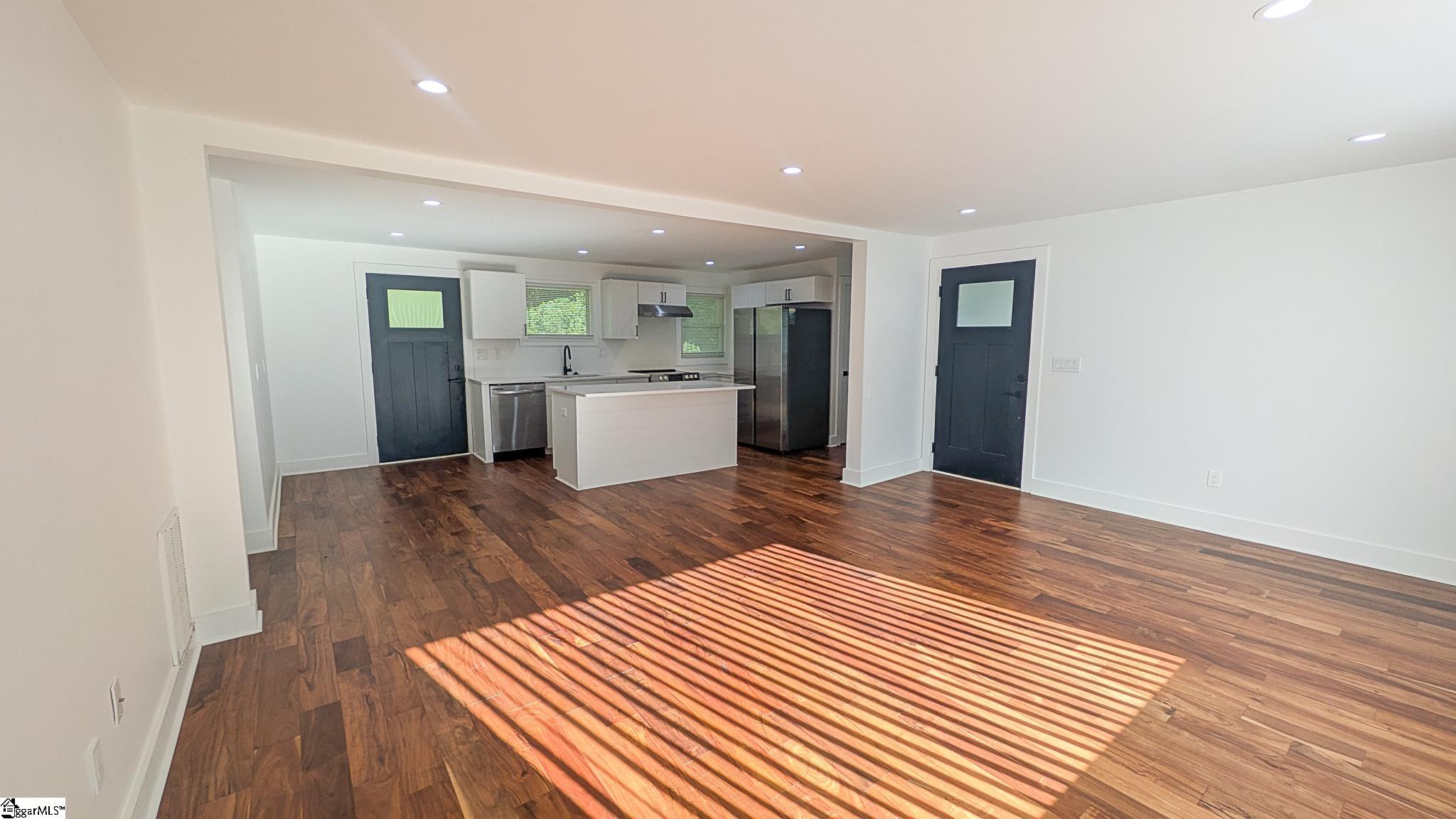 108 Saint Lo Circle Property Photo 6