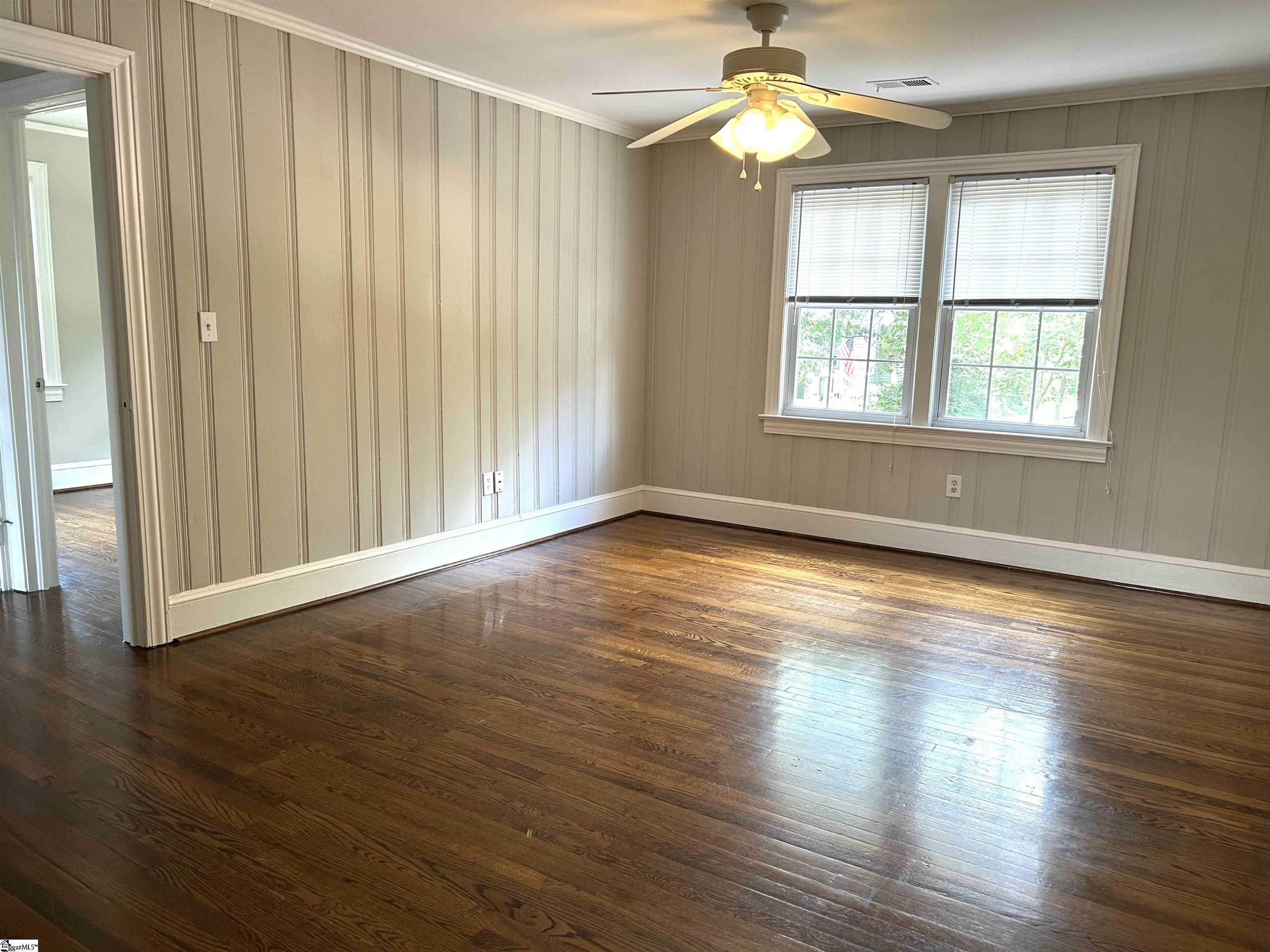 5 Whitsett Street Property Photo 6