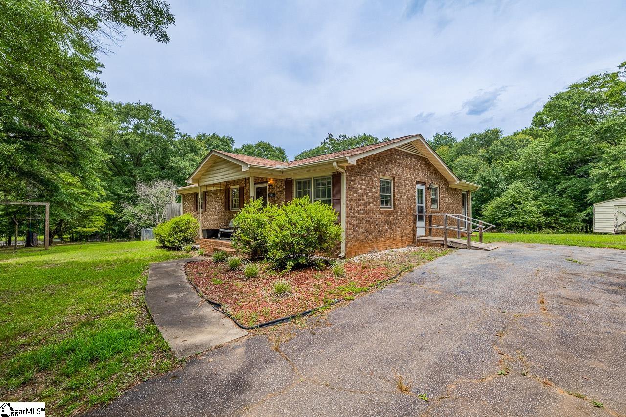 1548 Bud Arthur Bridge Road Property Photo 4