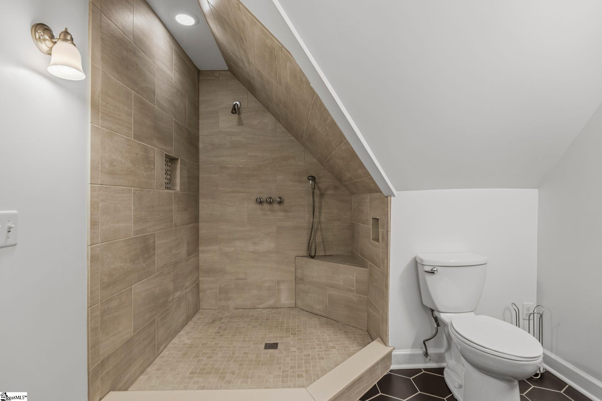 136 Pleasant Woods Road Property Photo 34