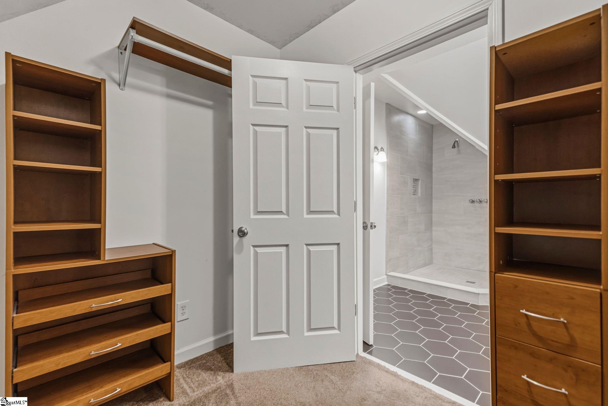 136 Pleasant Woods Road Property Photo 35