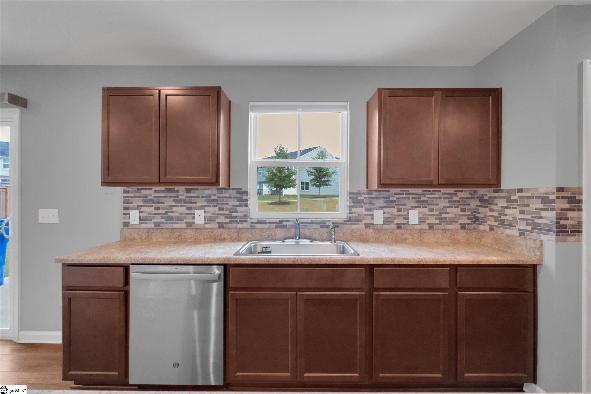 819 Throckmorton Court Property Photo 10