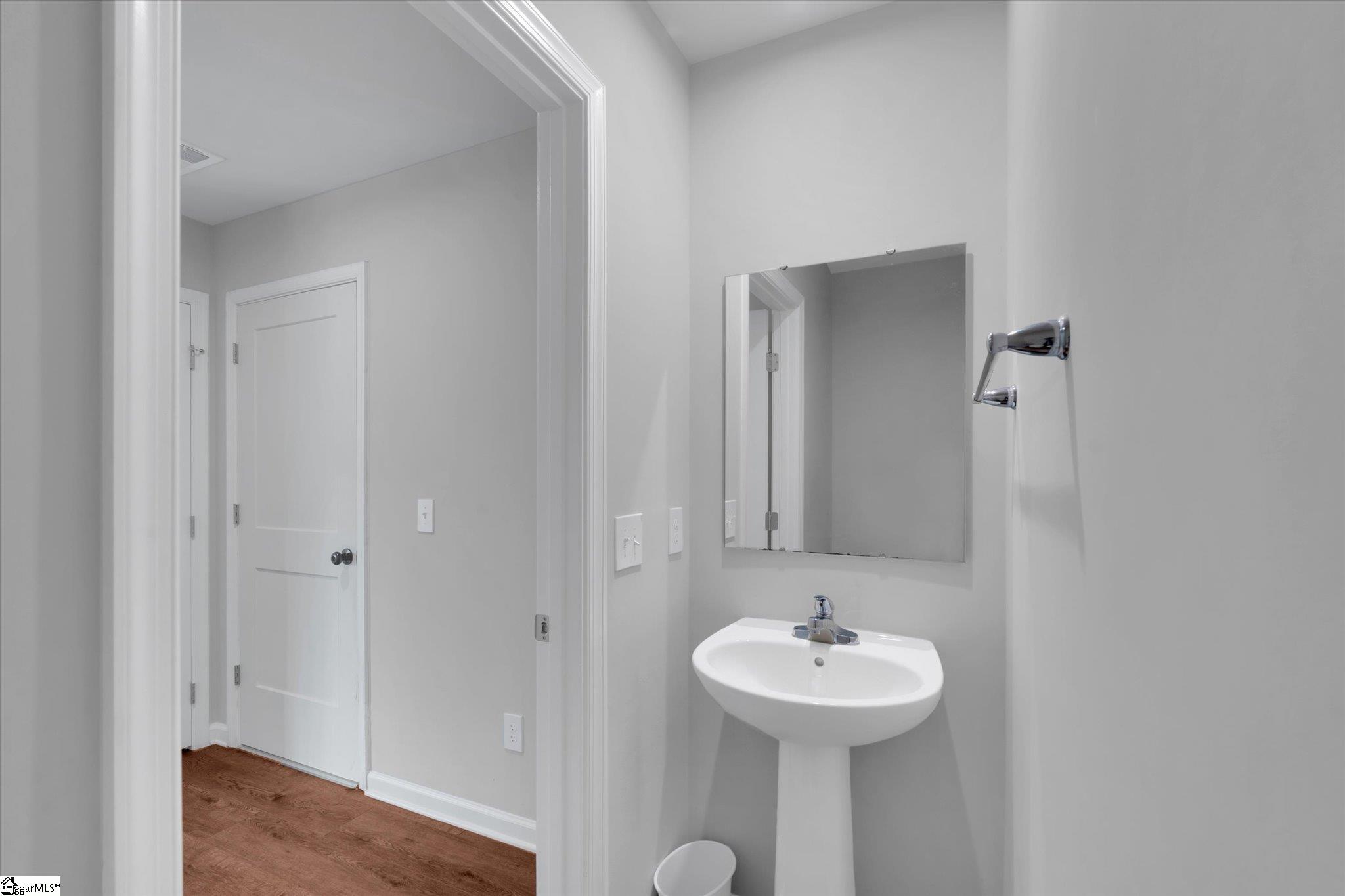 819 Throckmorton Court Property Photo 15