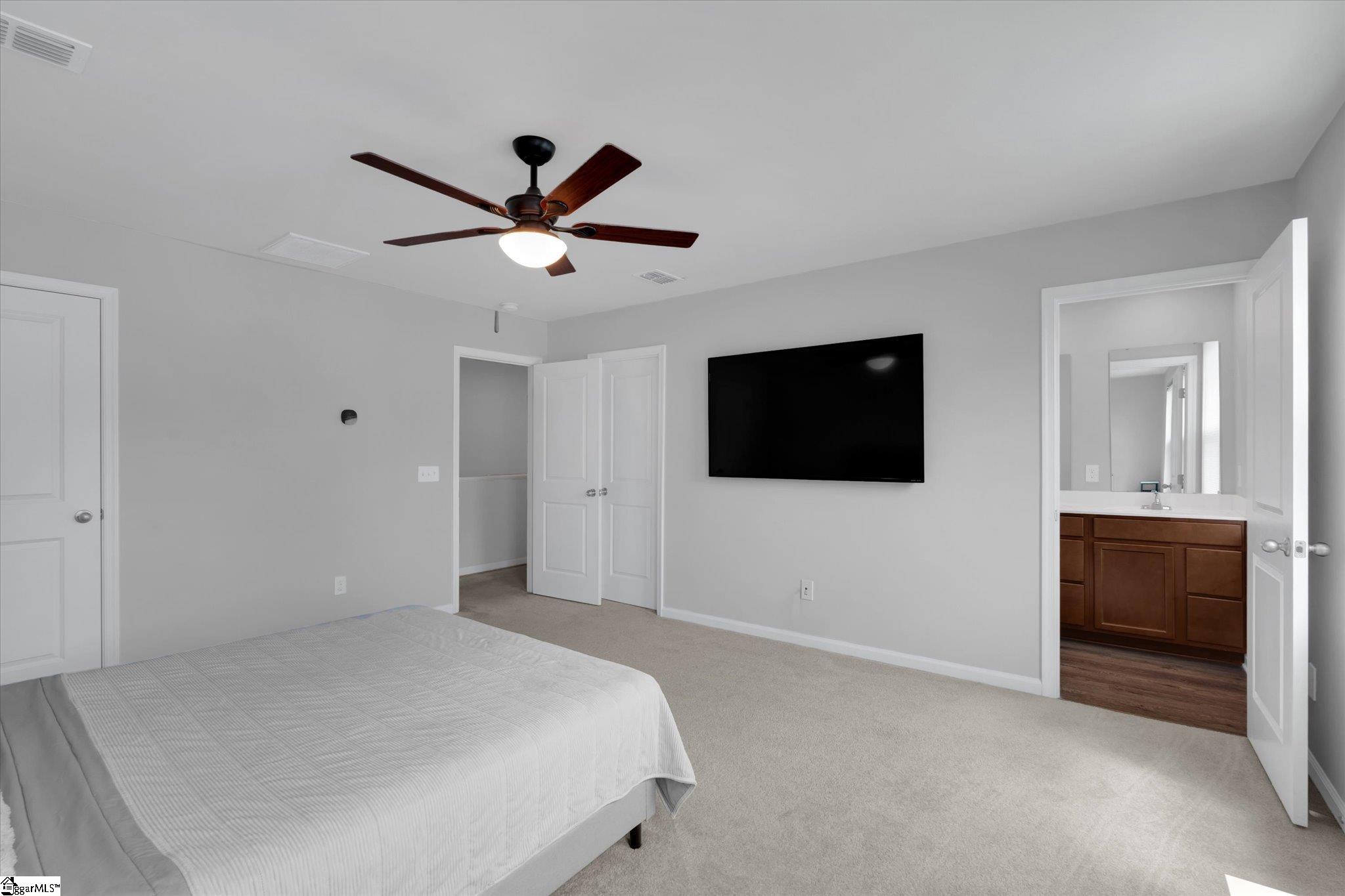 819 Throckmorton Court Property Photo 18