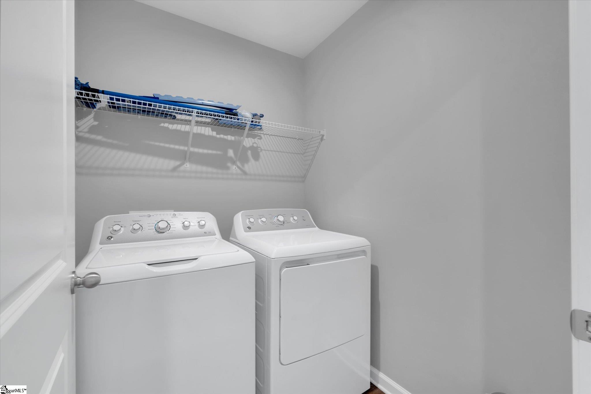 819 Throckmorton Court Property Photo 25