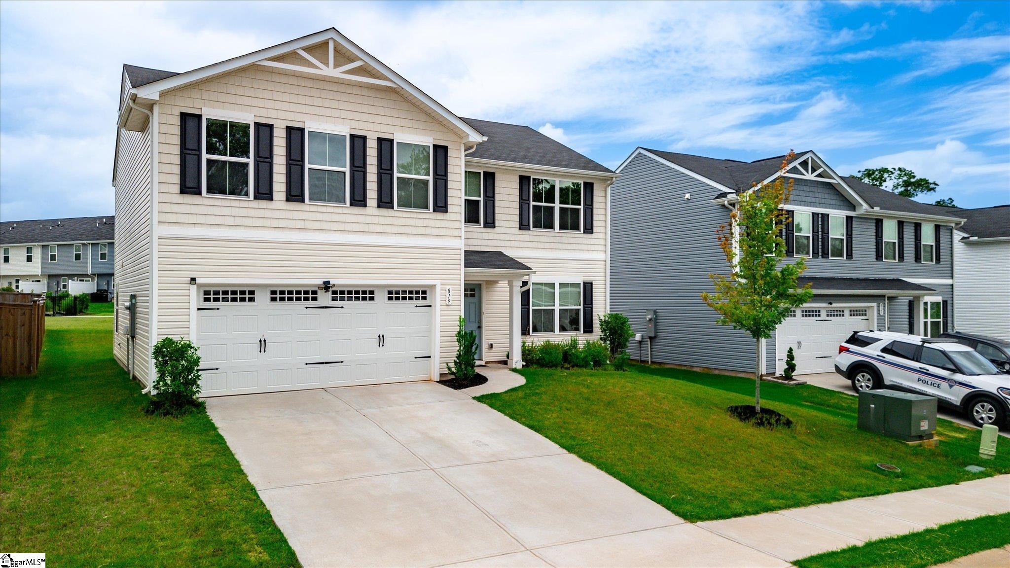 819 Throckmorton Court Property Photo 42