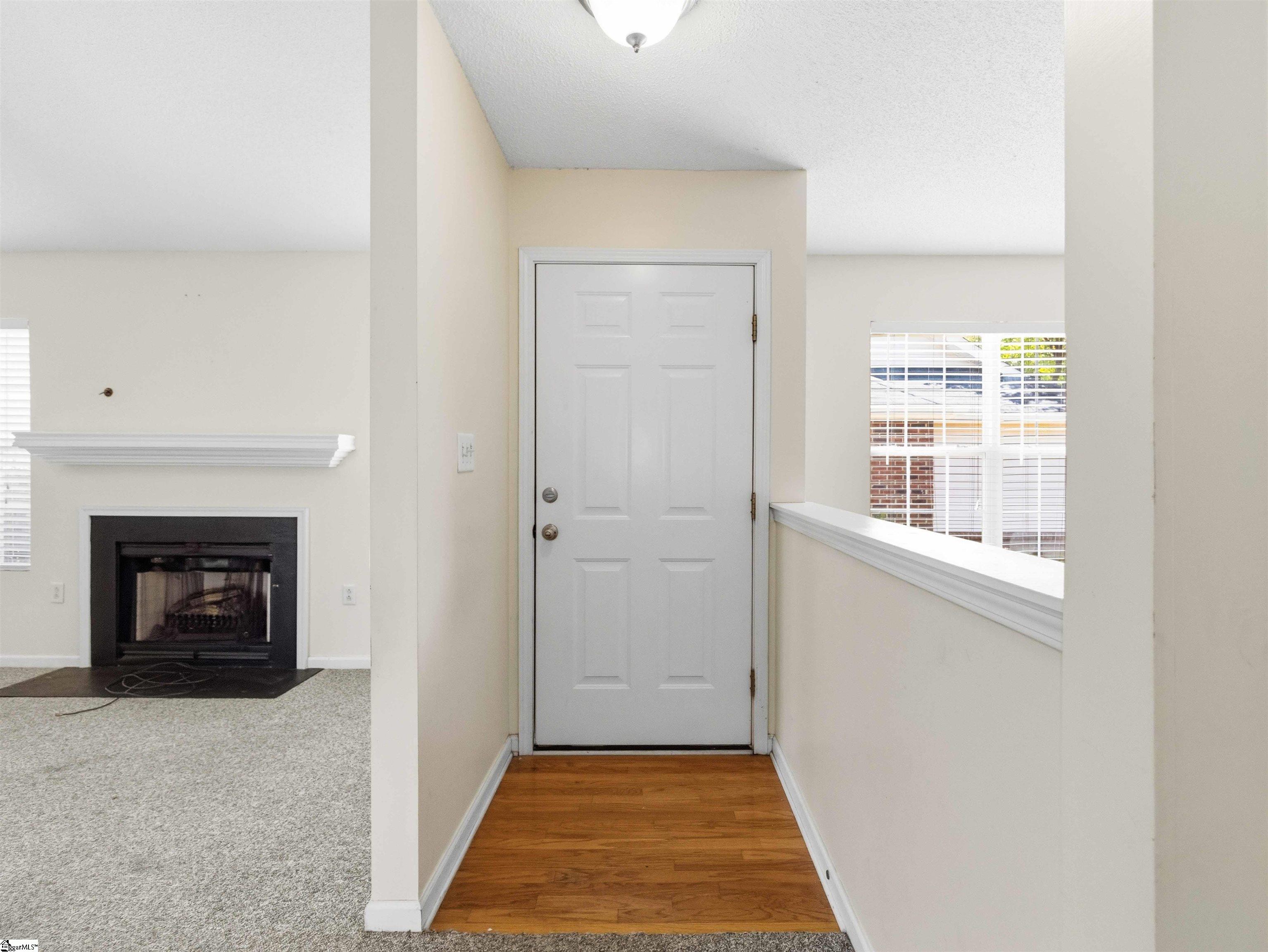 206 Woodruff Park Lane Property Photo 4