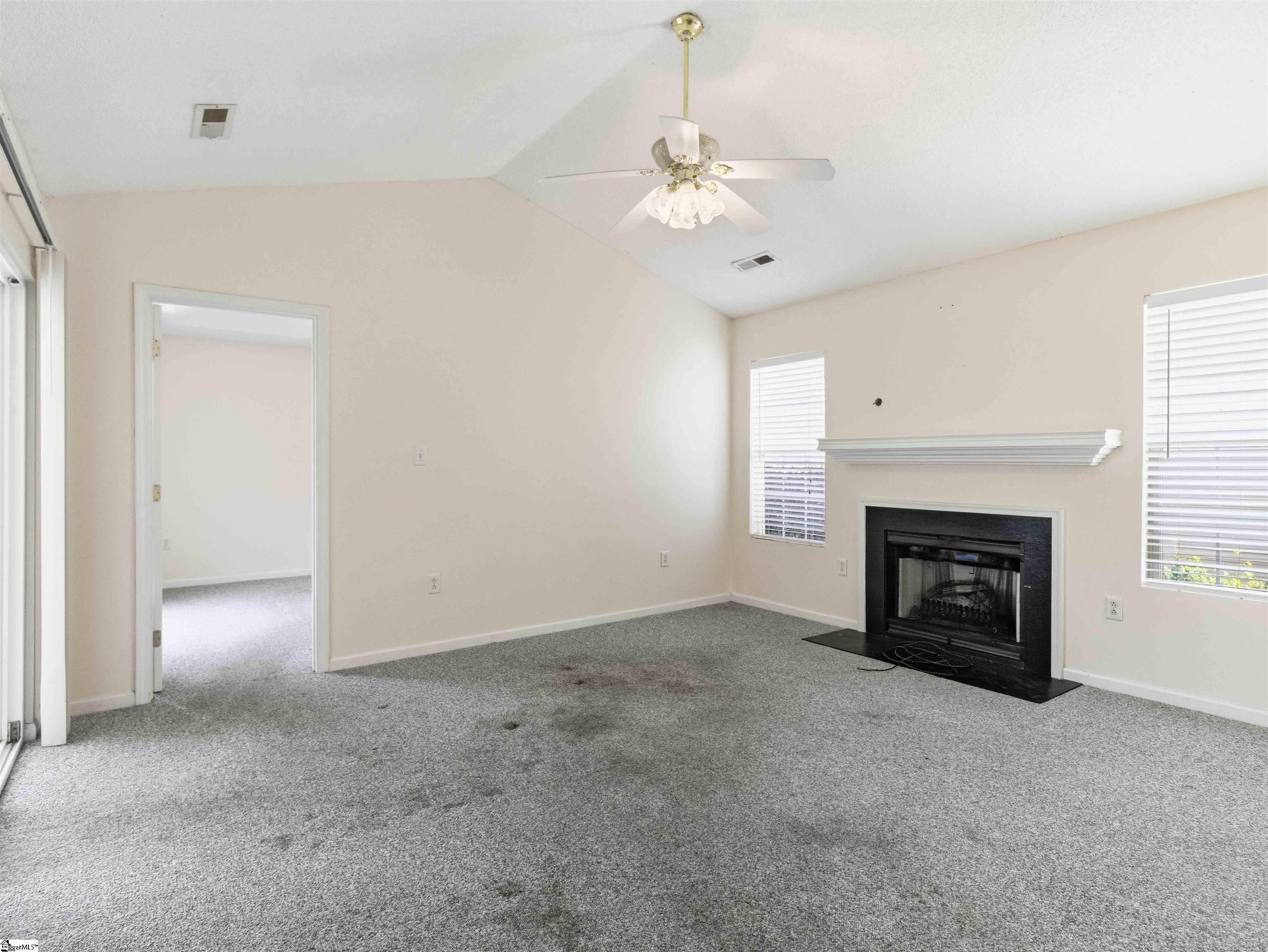 206 Woodruff Park Lane Property Photo 6