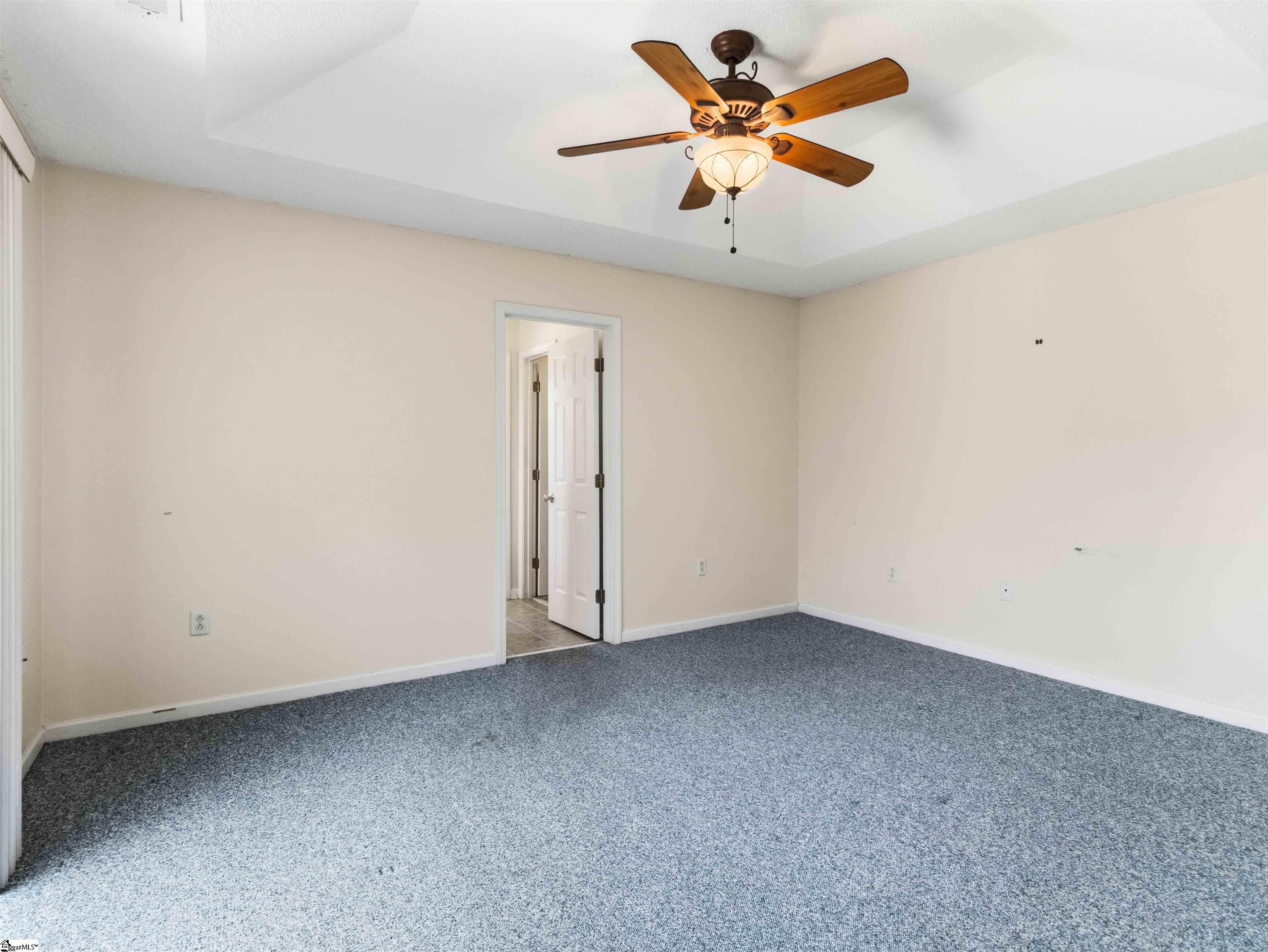 206 Woodruff Park Lane Property Photo 8
