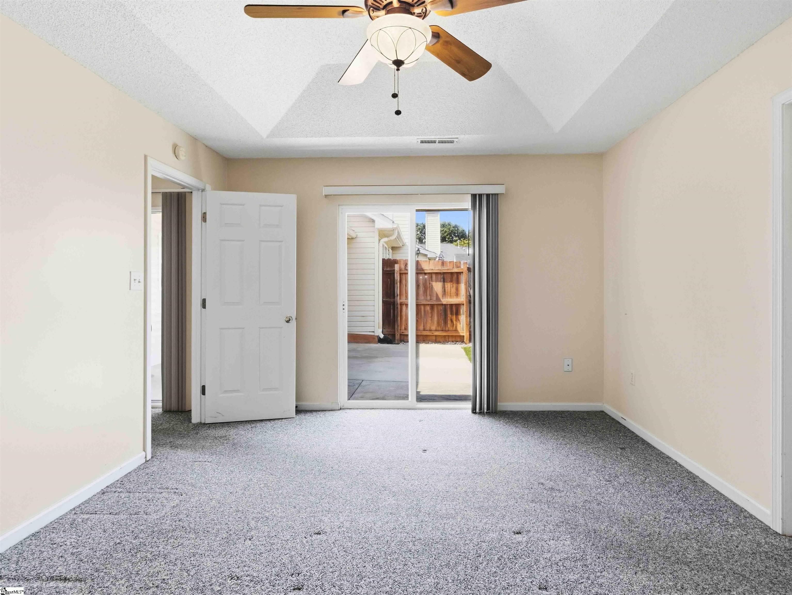 206 Woodruff Park Lane Property Photo 9
