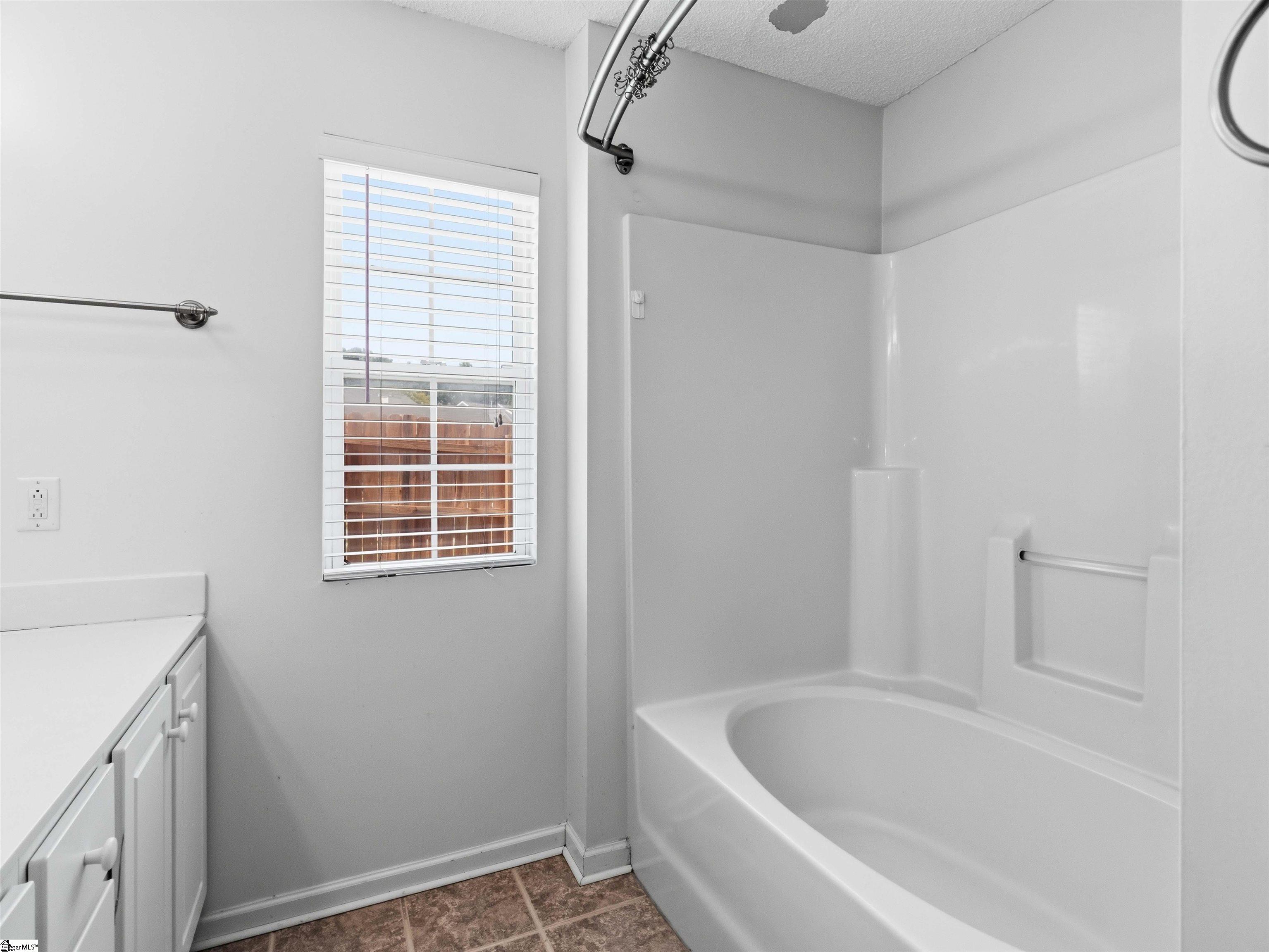206 Woodruff Park Lane Property Photo 11