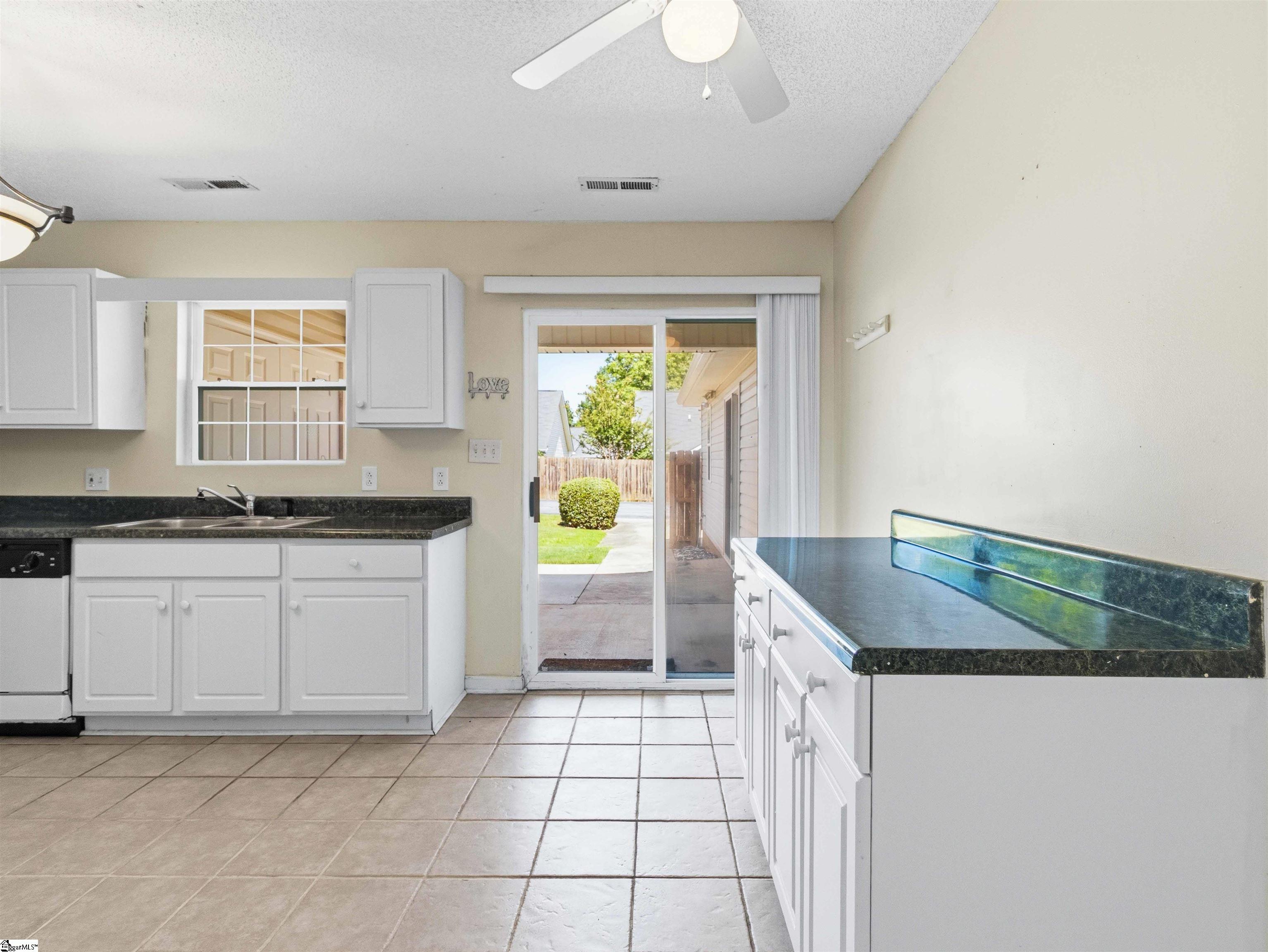 206 Woodruff Park Lane Property Photo 13