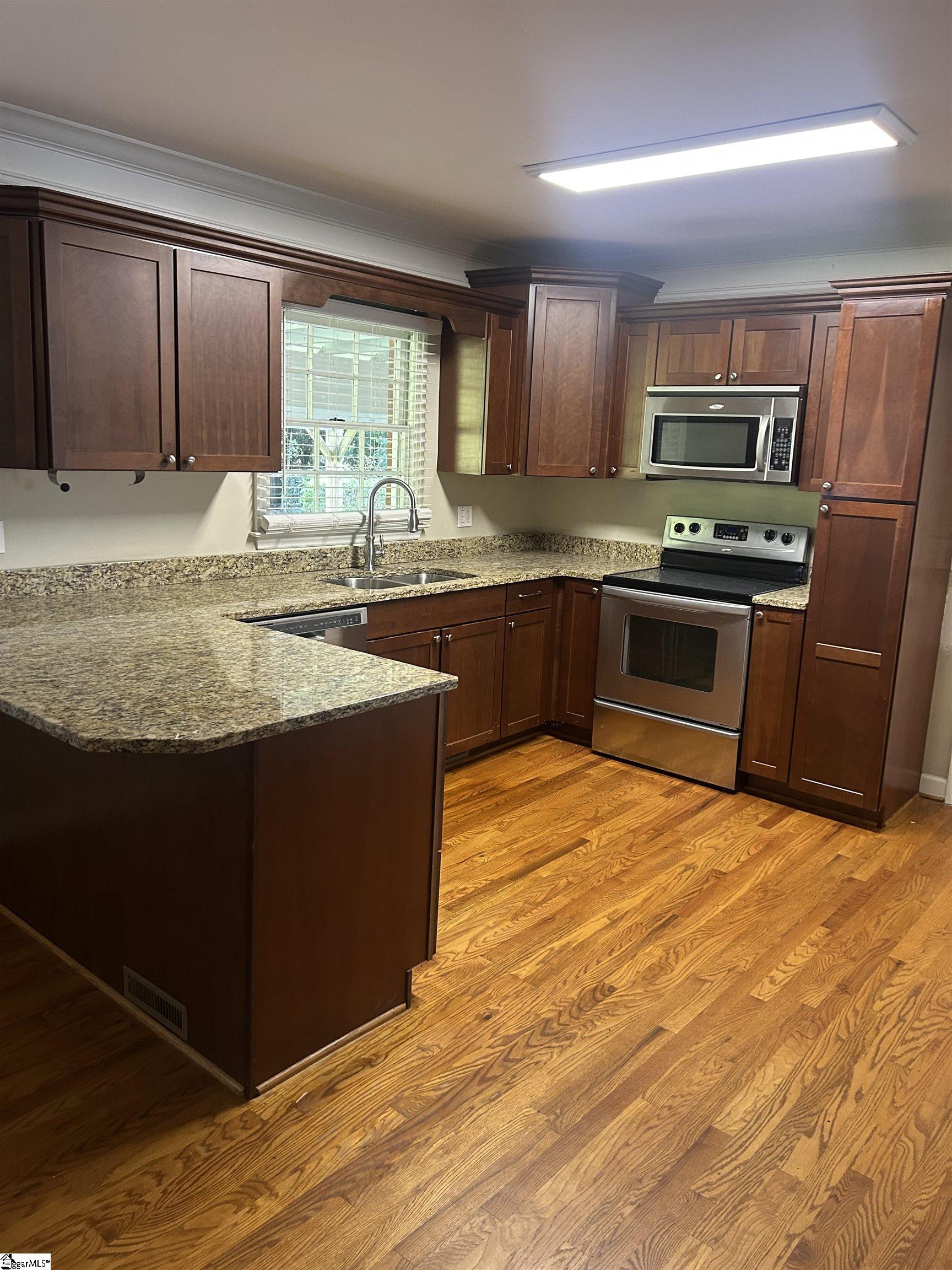 129 Sunset Drive Property Photo 8