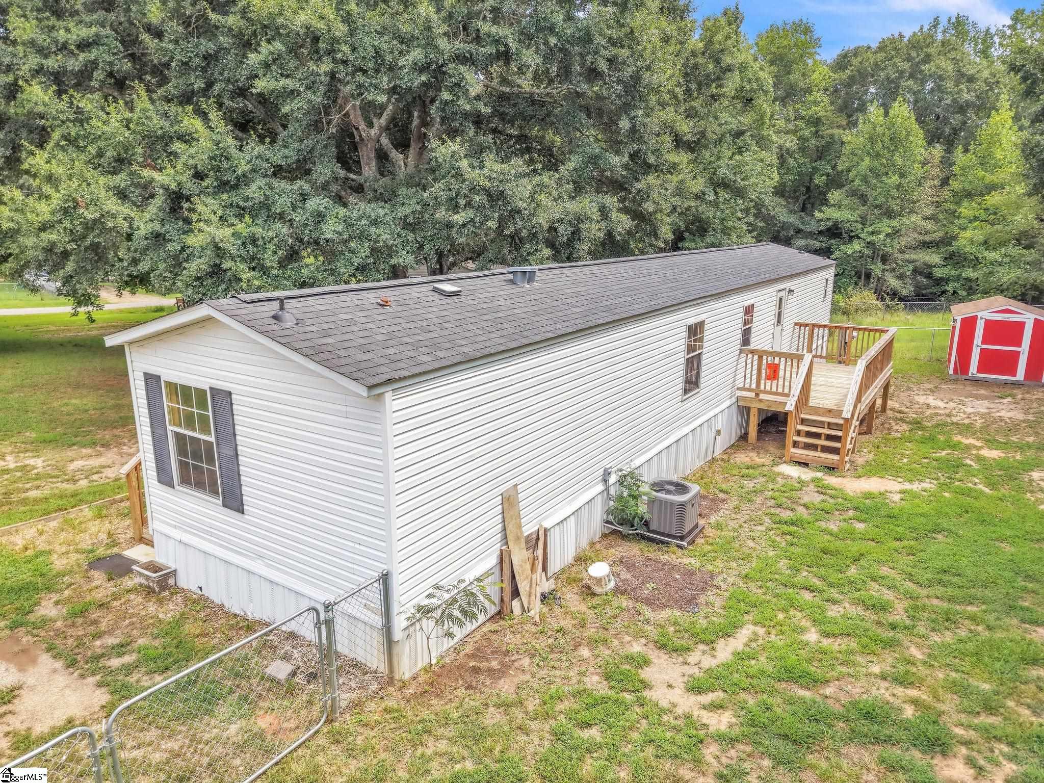 14 Golden Lane Property Photo 3