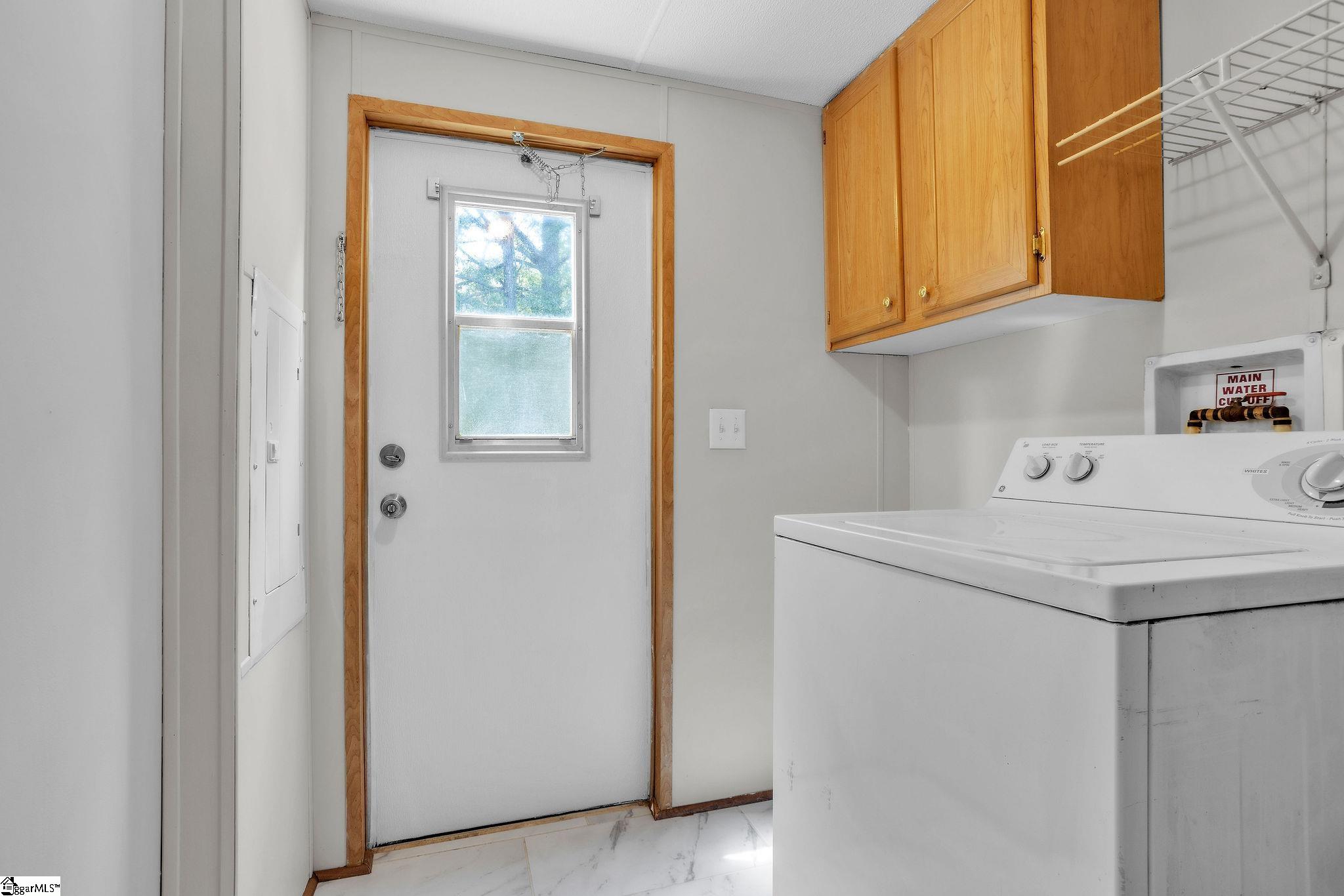 14 Golden Lane Property Photo 17