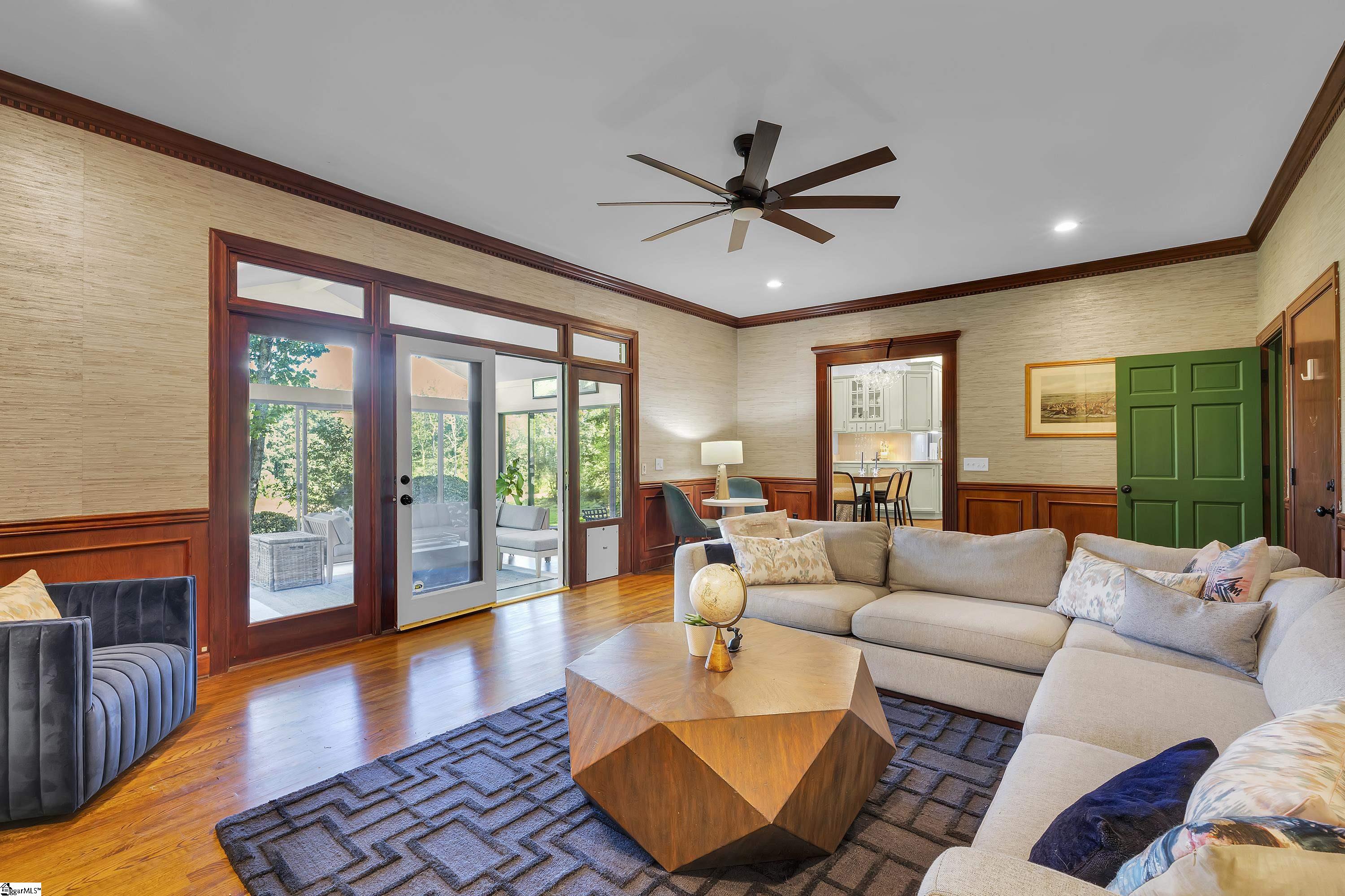 188 Sandstone Drive Property Photo 3