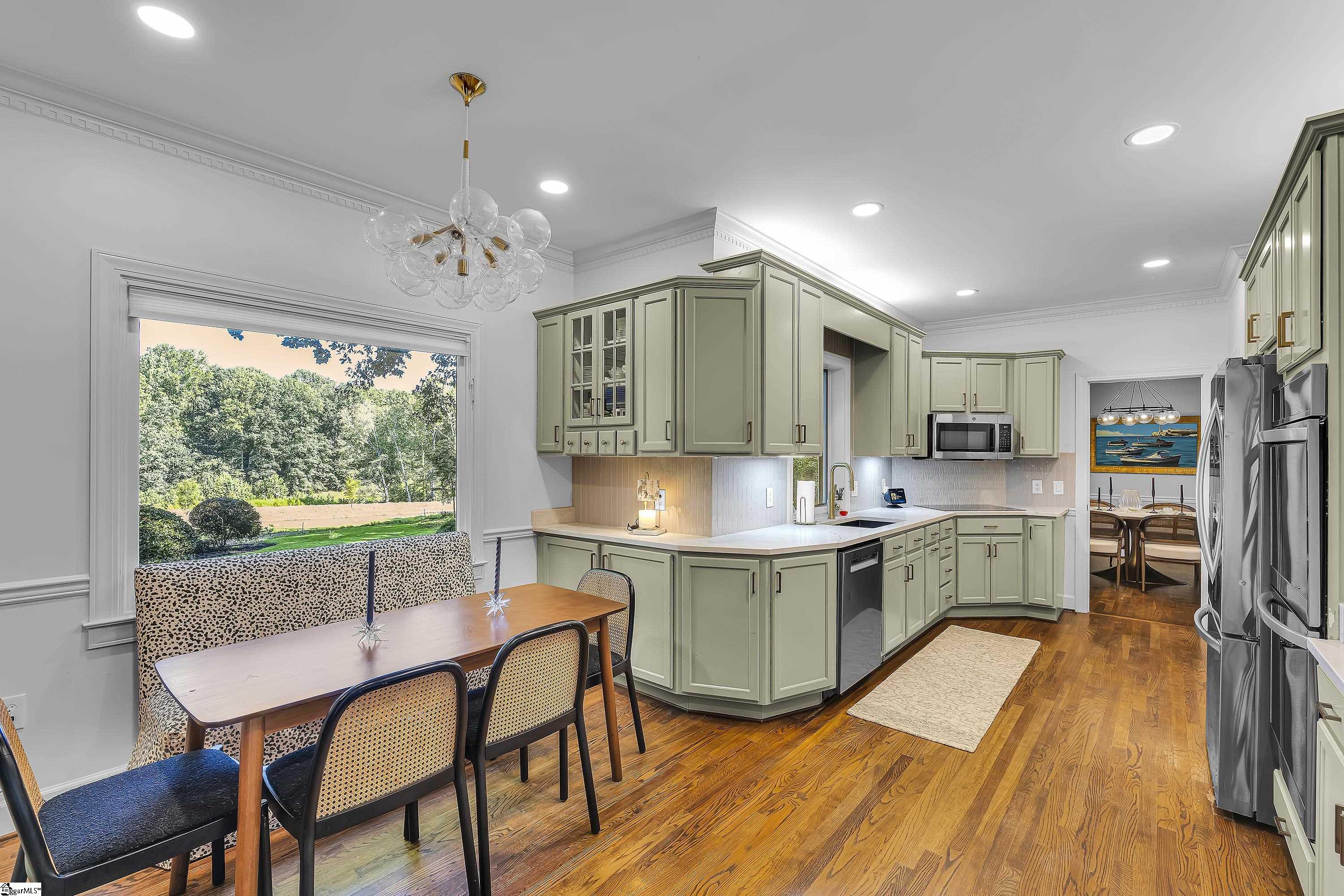 188 Sandstone Drive Property Photo 15
