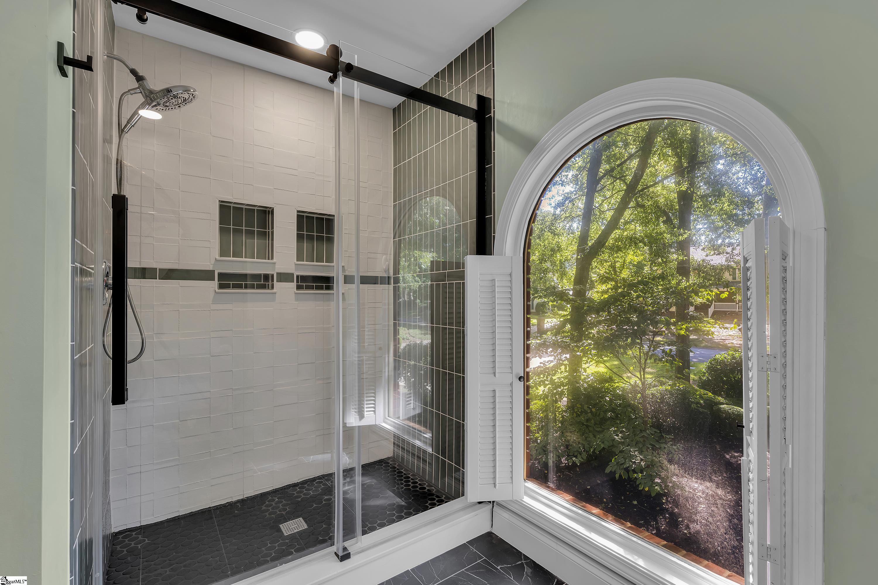 188 Sandstone Drive Property Photo 30