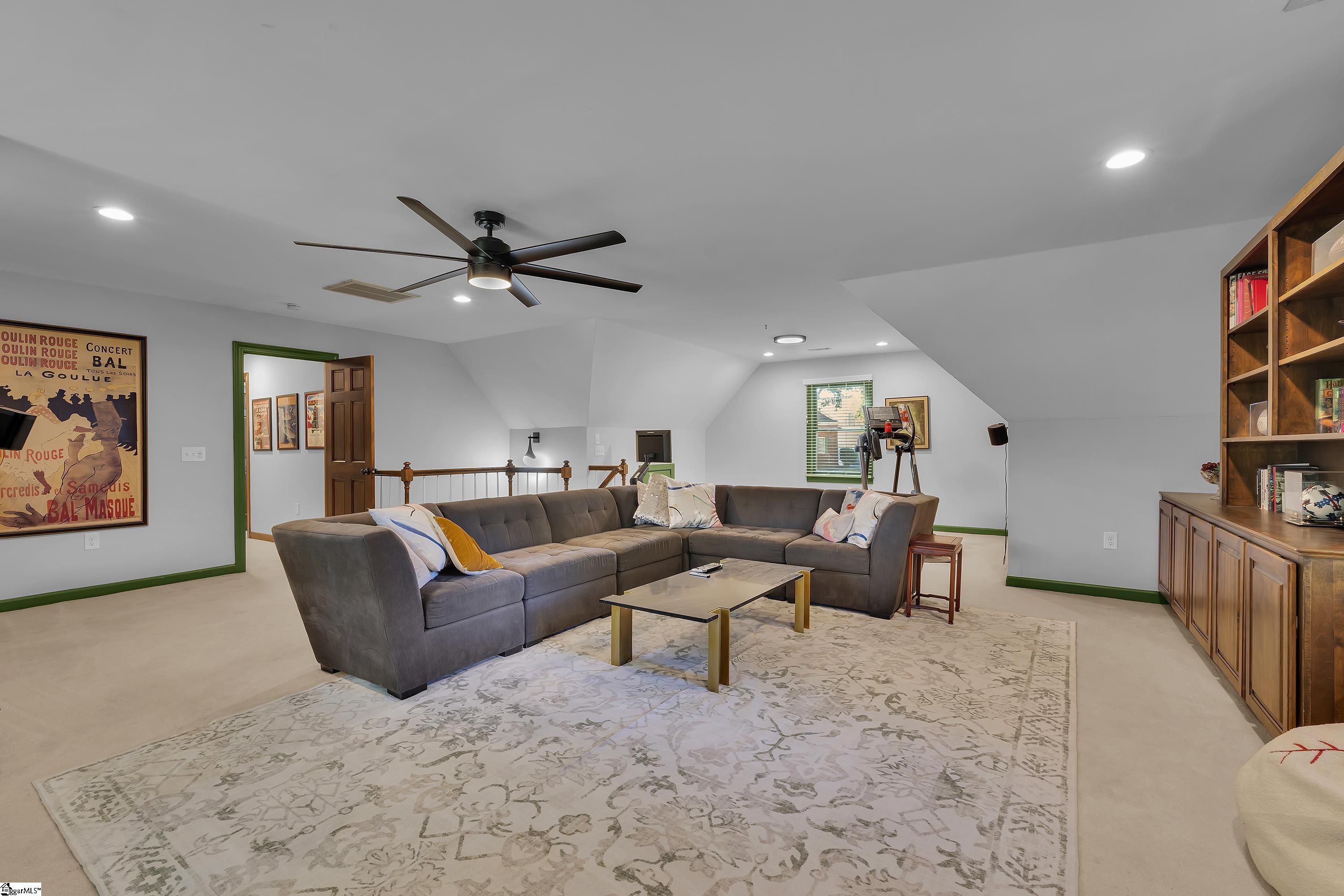 188 Sandstone Drive Property Photo 35