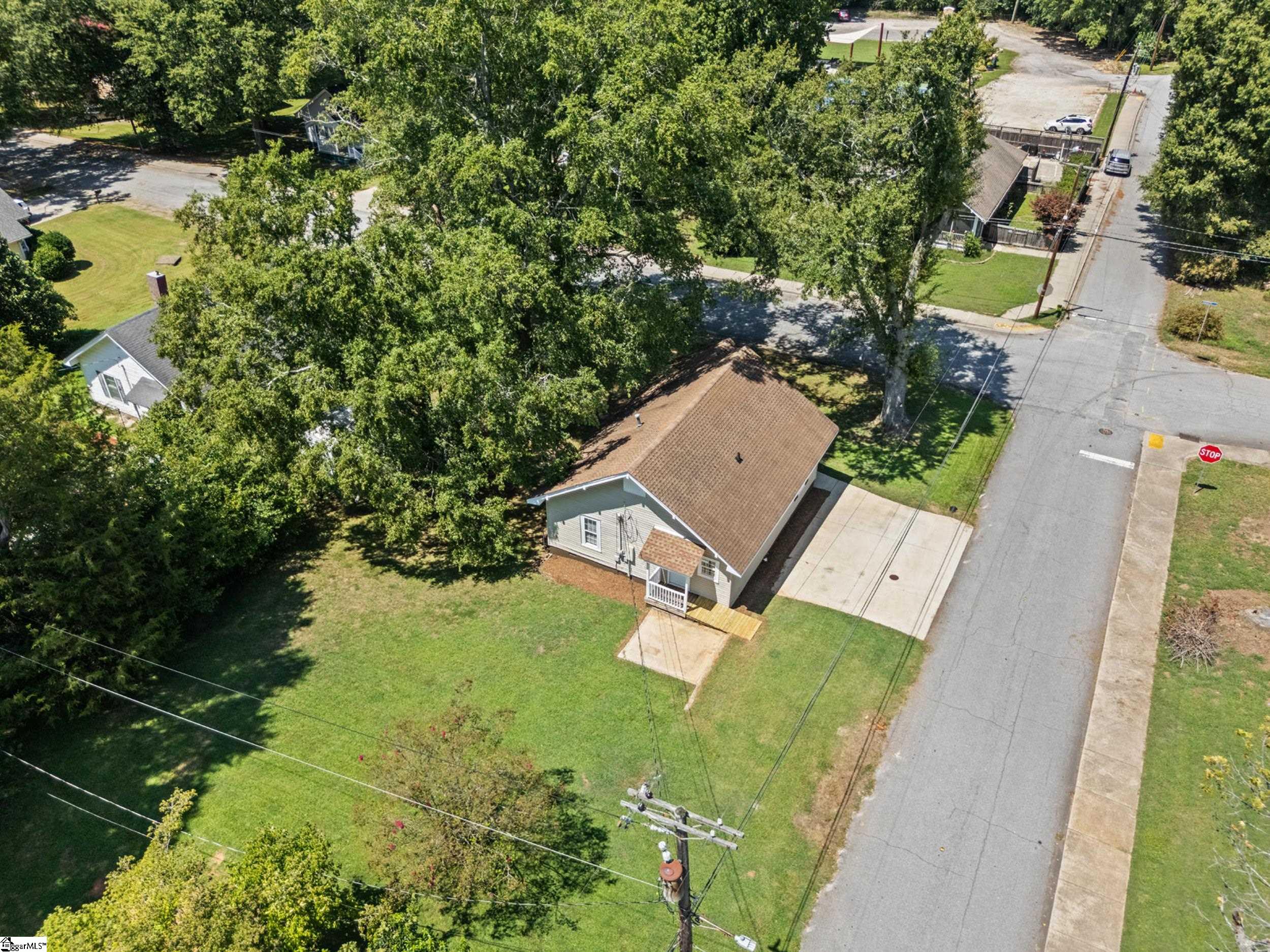 201 Beattie Street Property Photo 7