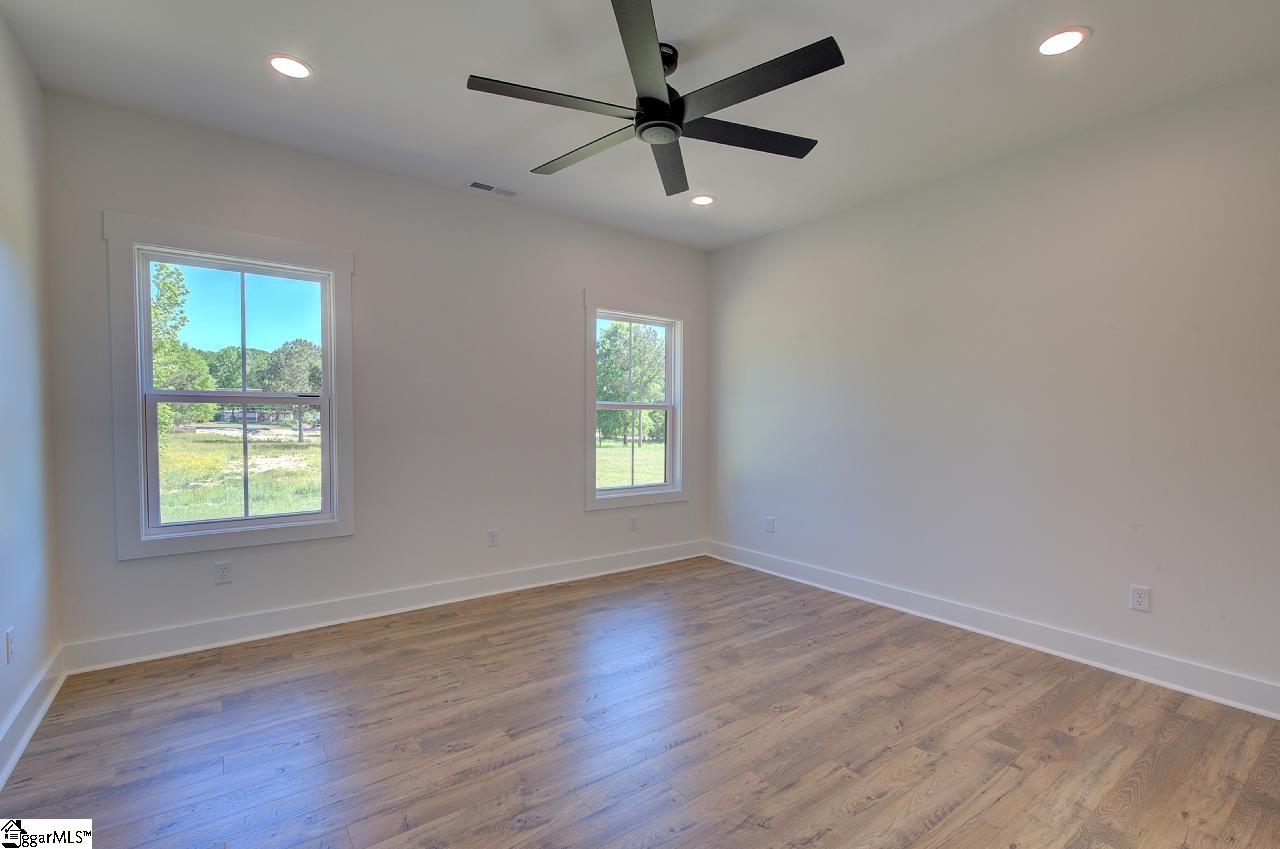 408 Edgewood Drive Property Photo 16
