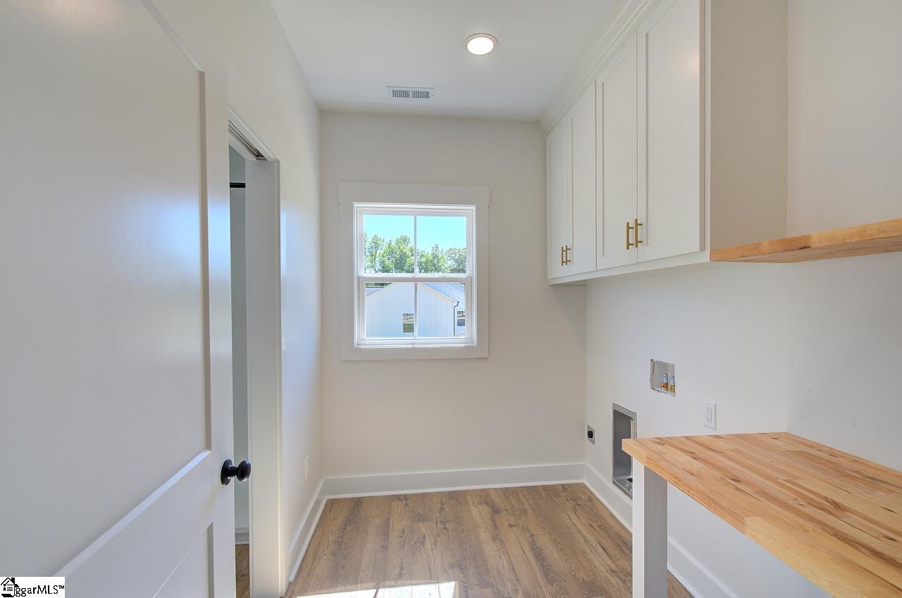 408 Edgewood Drive Property Photo 23