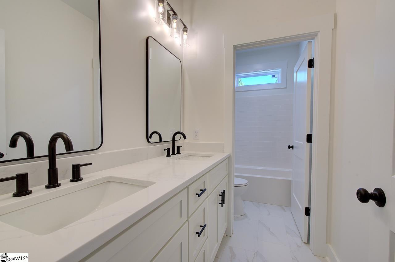 408 Edgewood Drive Property Photo 27