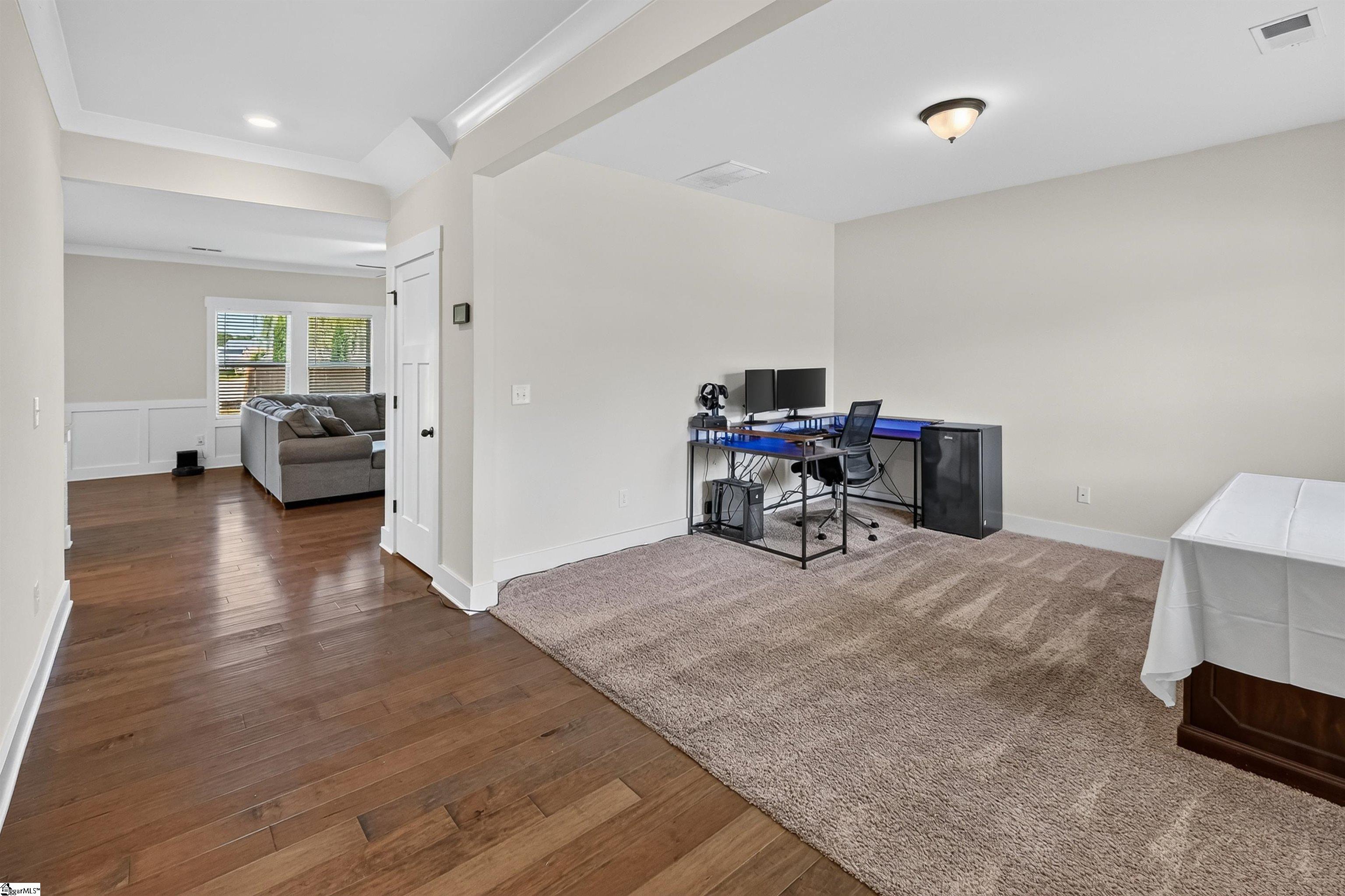 222 Delbourne Lane Property Photo 3