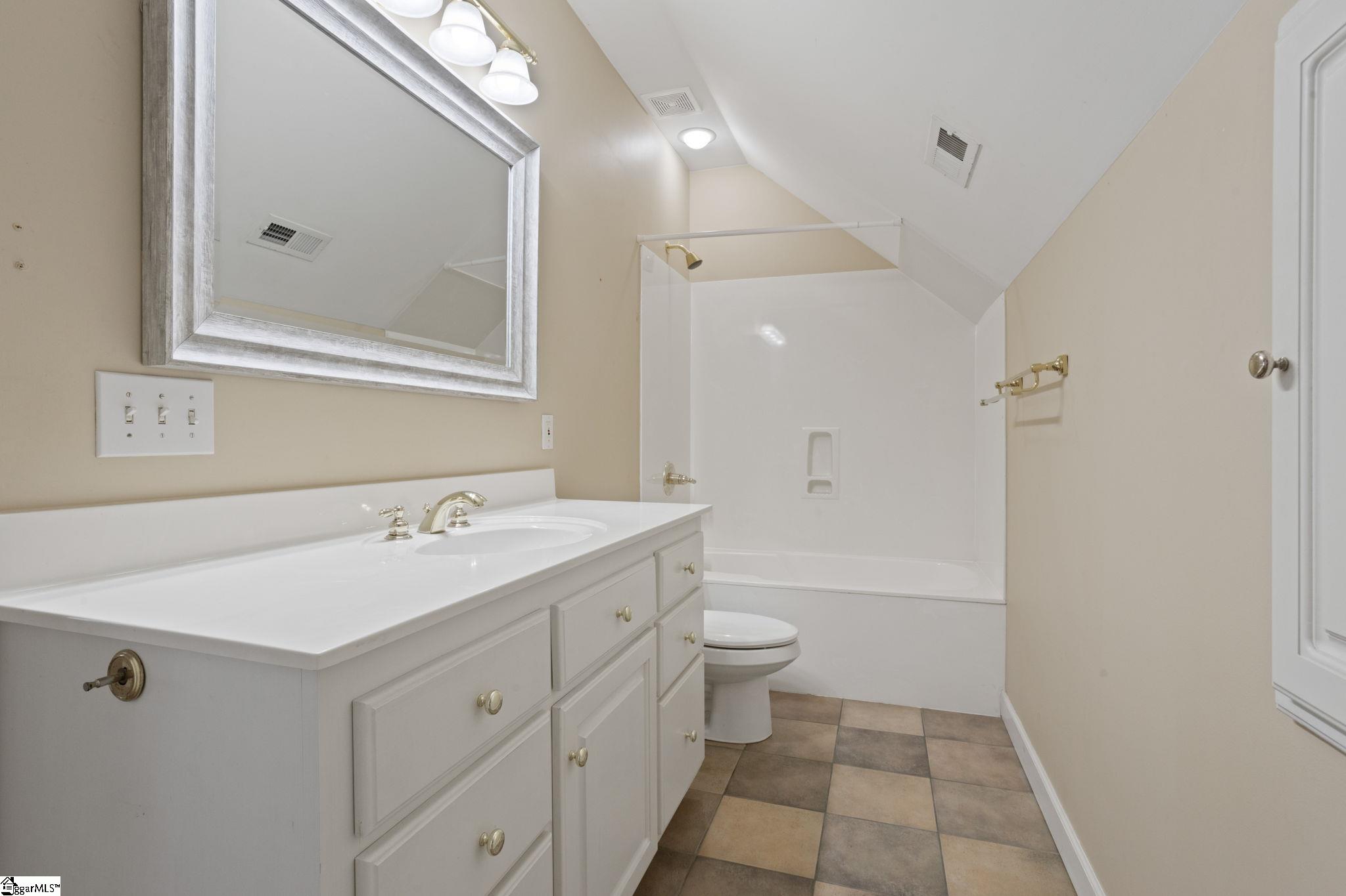 208 Holland Road Property Photo 47
